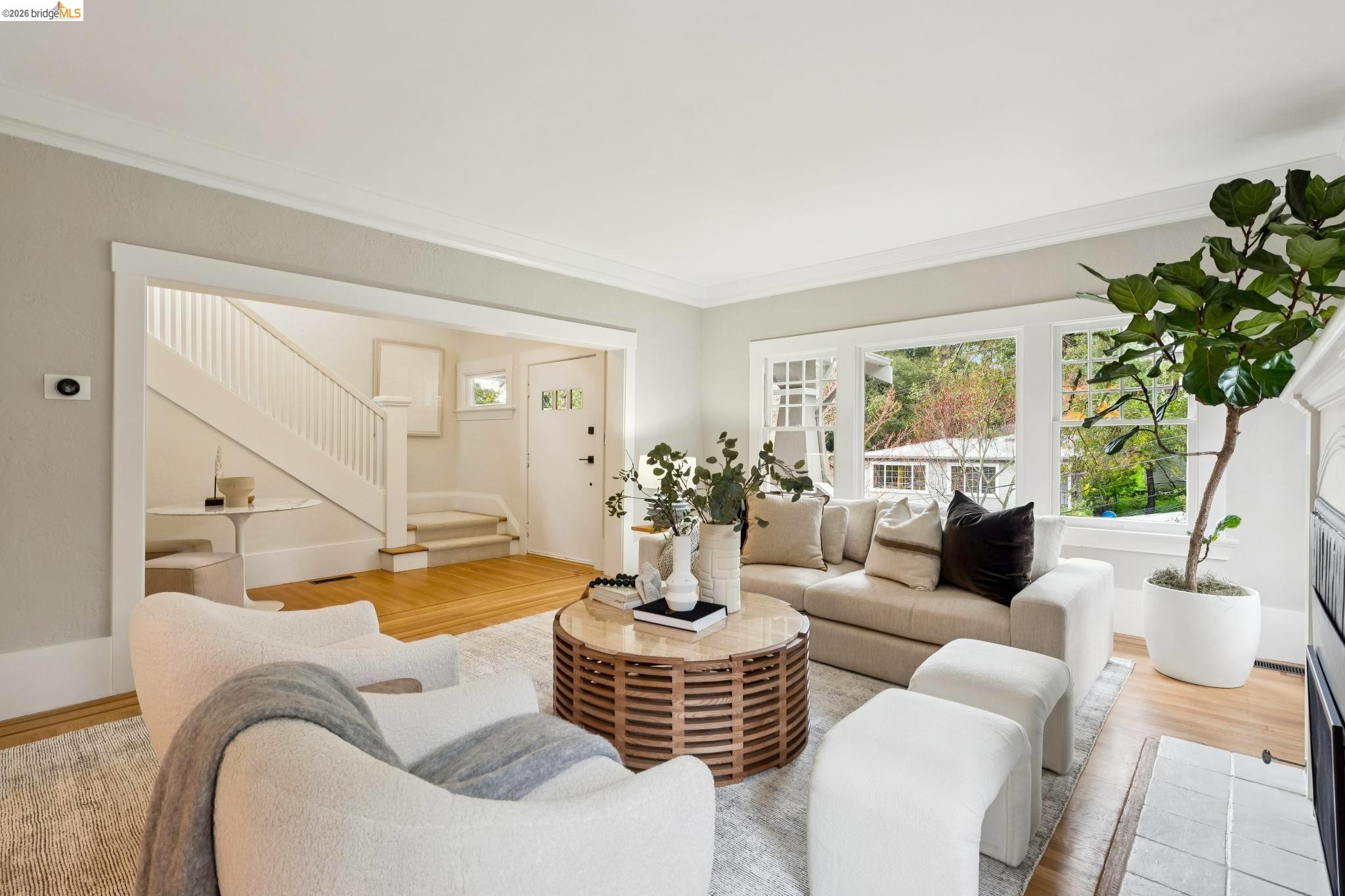 Detail Gallery Image 9 of 60 For 1374 El Centro Ave, Oakland,  CA 94602 - 3 Beds | 2/1 Baths