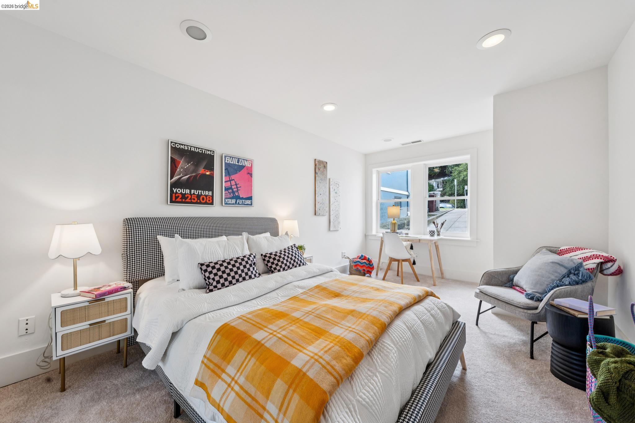 Detail Gallery Image 29 of 36 For 534 Mira Vista Ave, Oakland,  CA 94610 - 4 Beds | 2 Baths