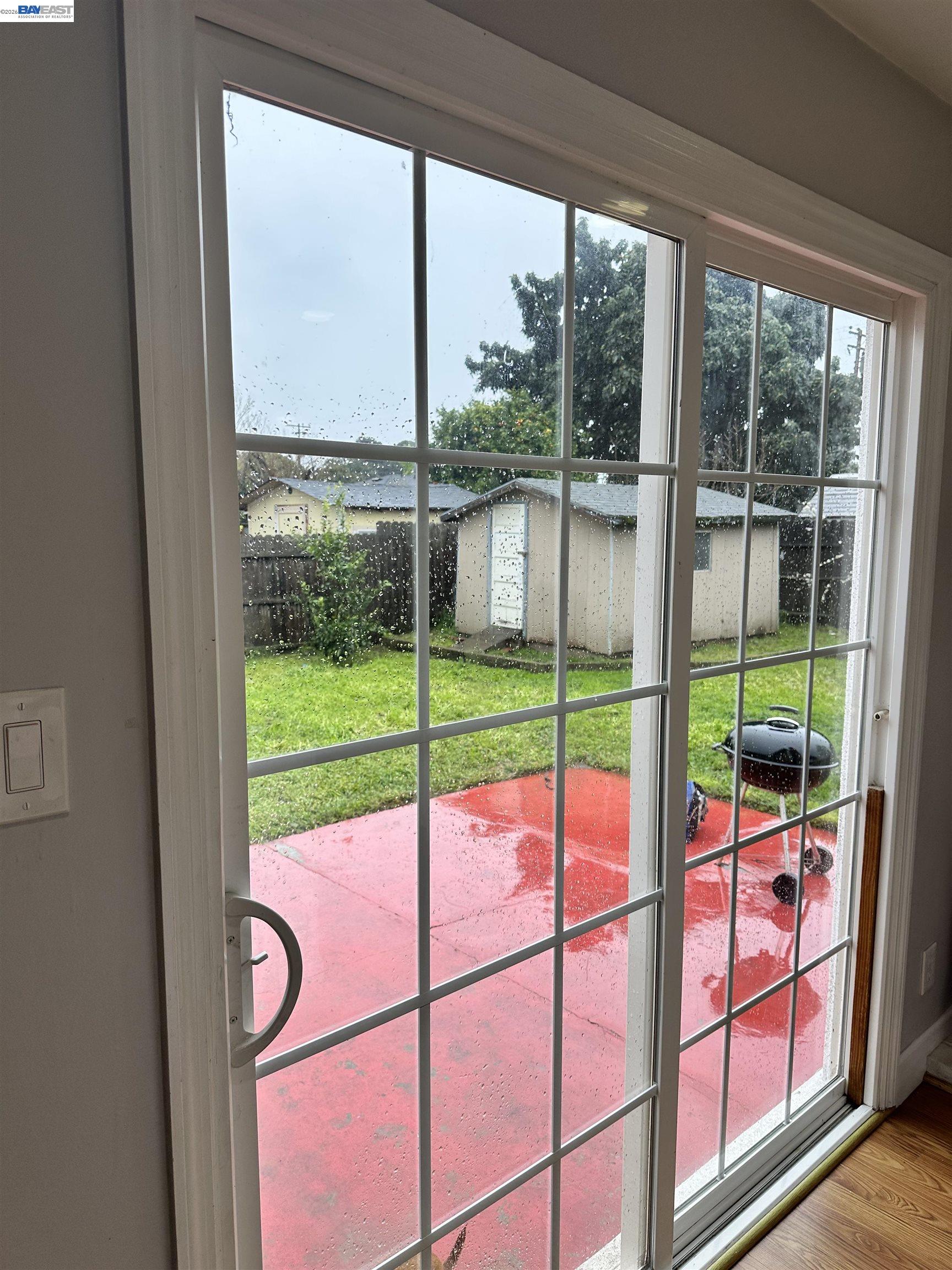 Detail Gallery Image 3 of 38 For 26847 Gaither Way, Hayward,  CA 94544 - 3 Beds | 1 Baths