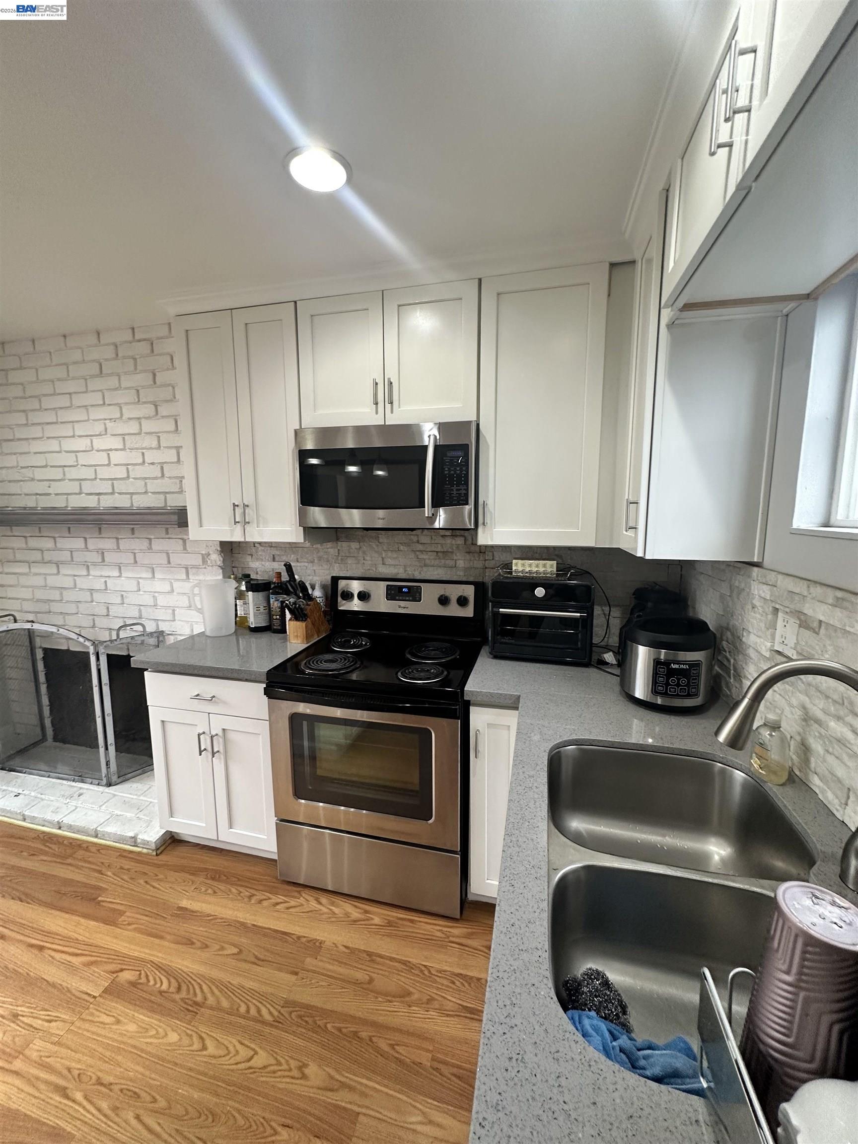 Detail Gallery Image 27 of 38 For 26847 Gaither Way, Hayward,  CA 94544 - 3 Beds | 1 Baths