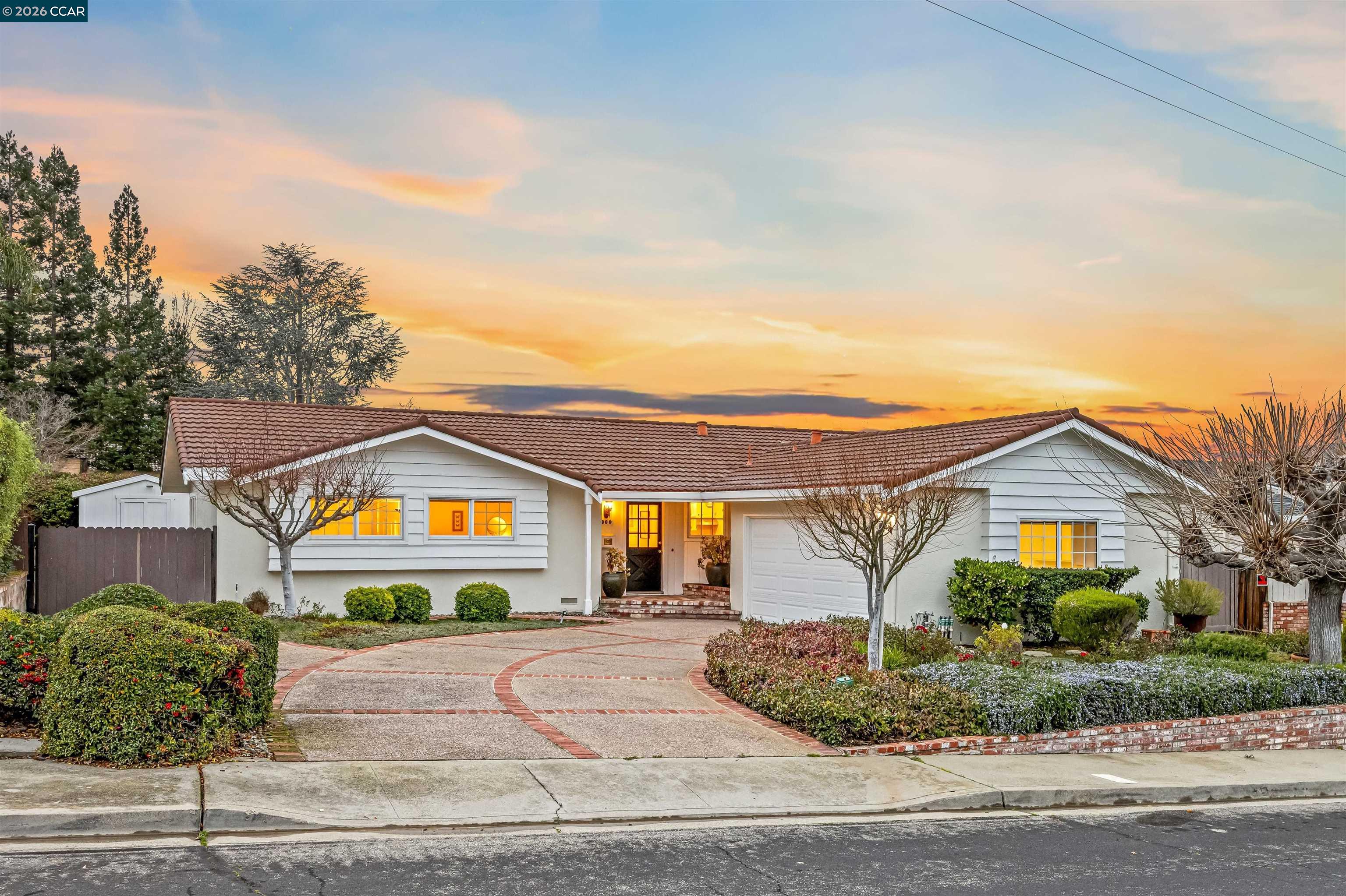 Front Image Thumbnail for CC41124664