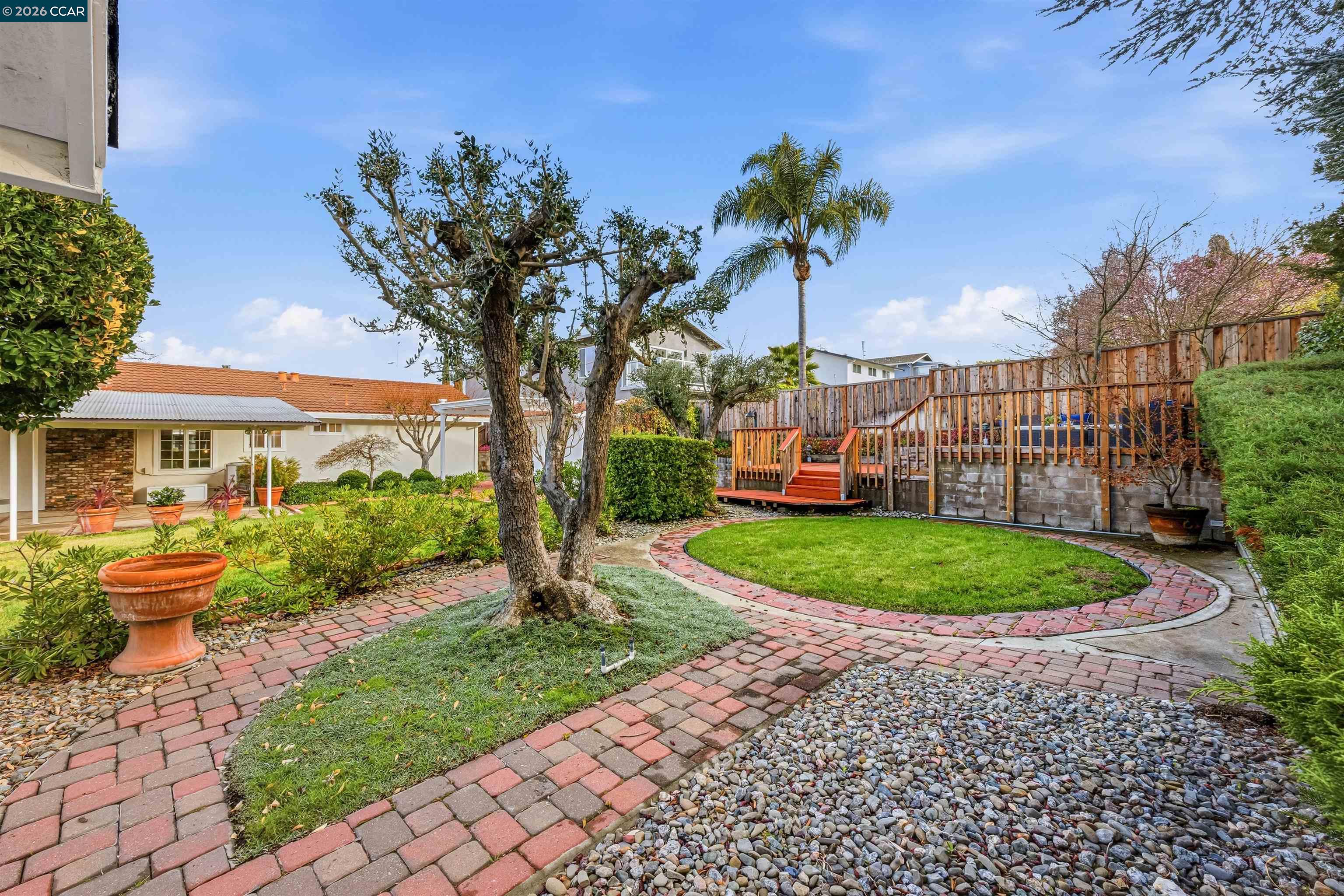 Detail Gallery Image 27 of 55 For 389 Mavis Dr, Pleasanton,  CA 94566 - 3 Beds | 2 Baths