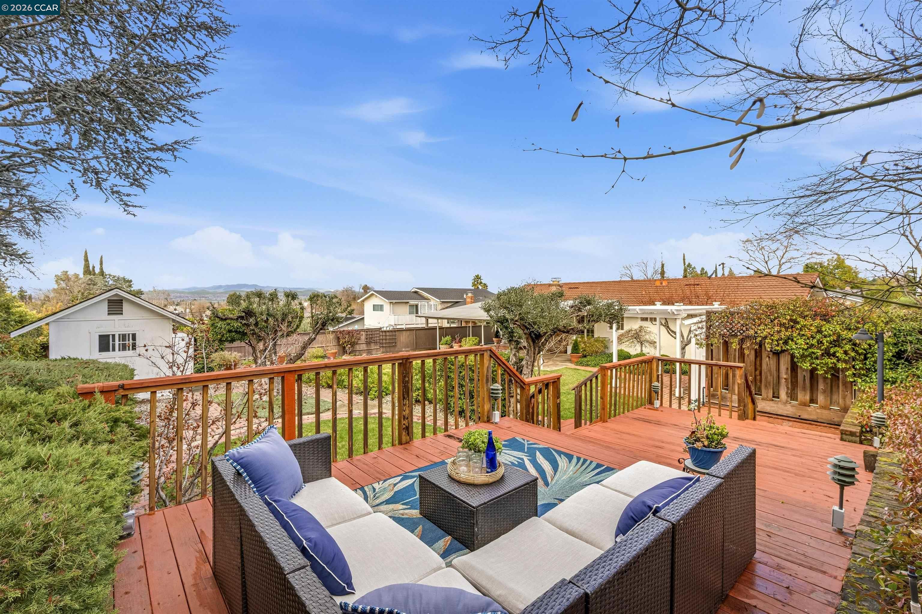 Detail Gallery Image 28 of 55 For 389 Mavis Dr, Pleasanton,  CA 94566 - 3 Beds | 2 Baths