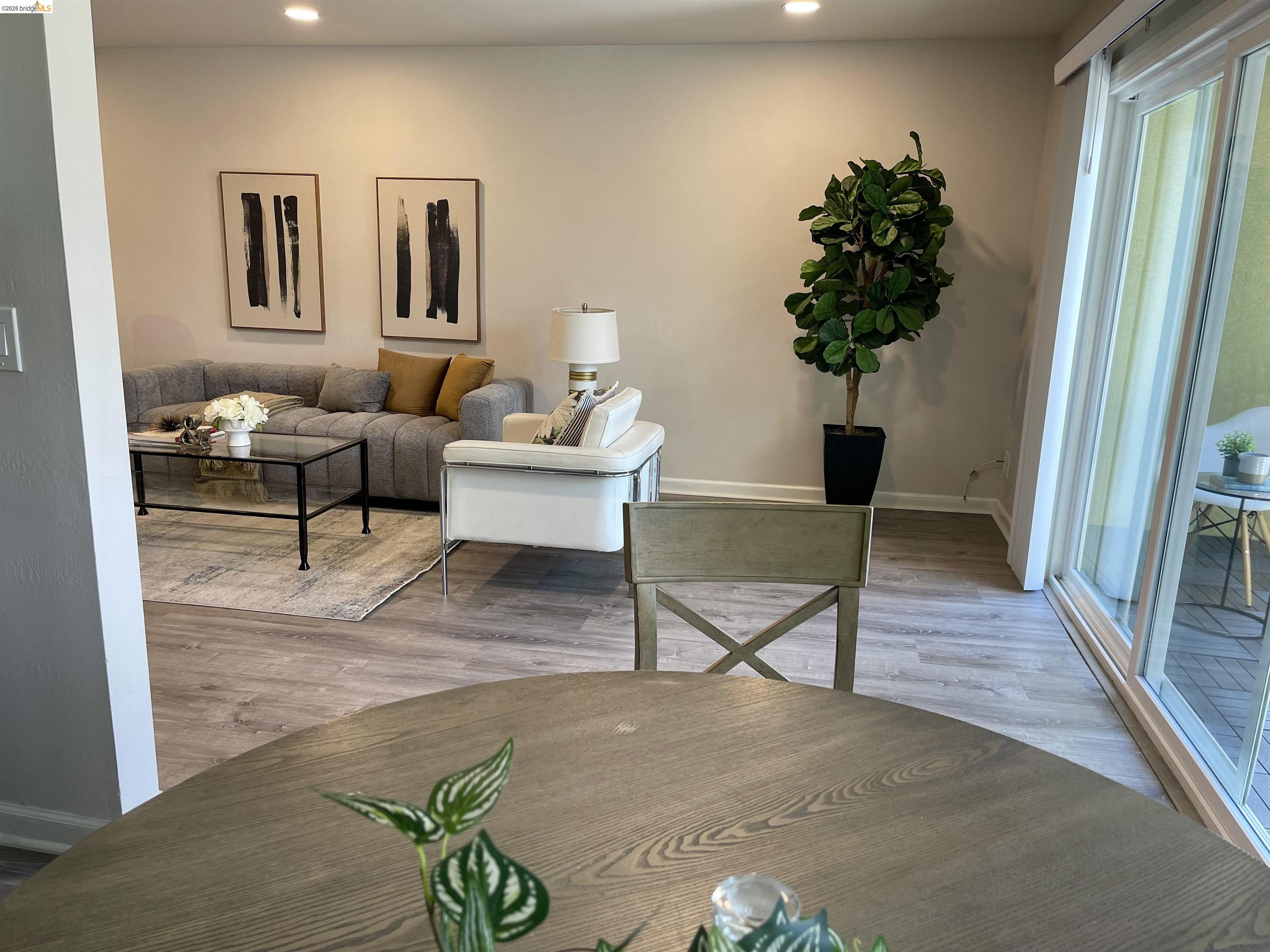 Detail Gallery Image 7 of 17 For 3750 Harrison #103,  Oakland,  CA 94611 - 1 Beds | 1 Baths