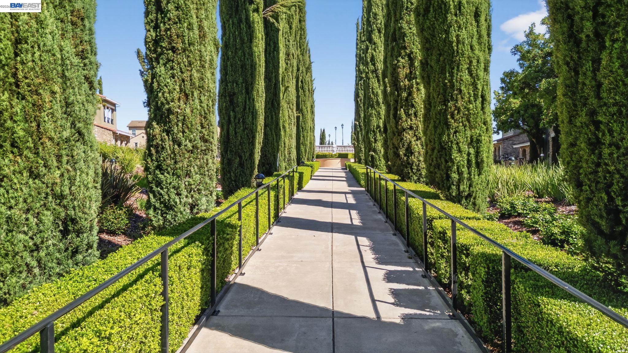 Detail Gallery Image 5 of 45 For 4763 Perugia St, Dublin,  CA 94568 - 2 Beds | 2/1 Baths