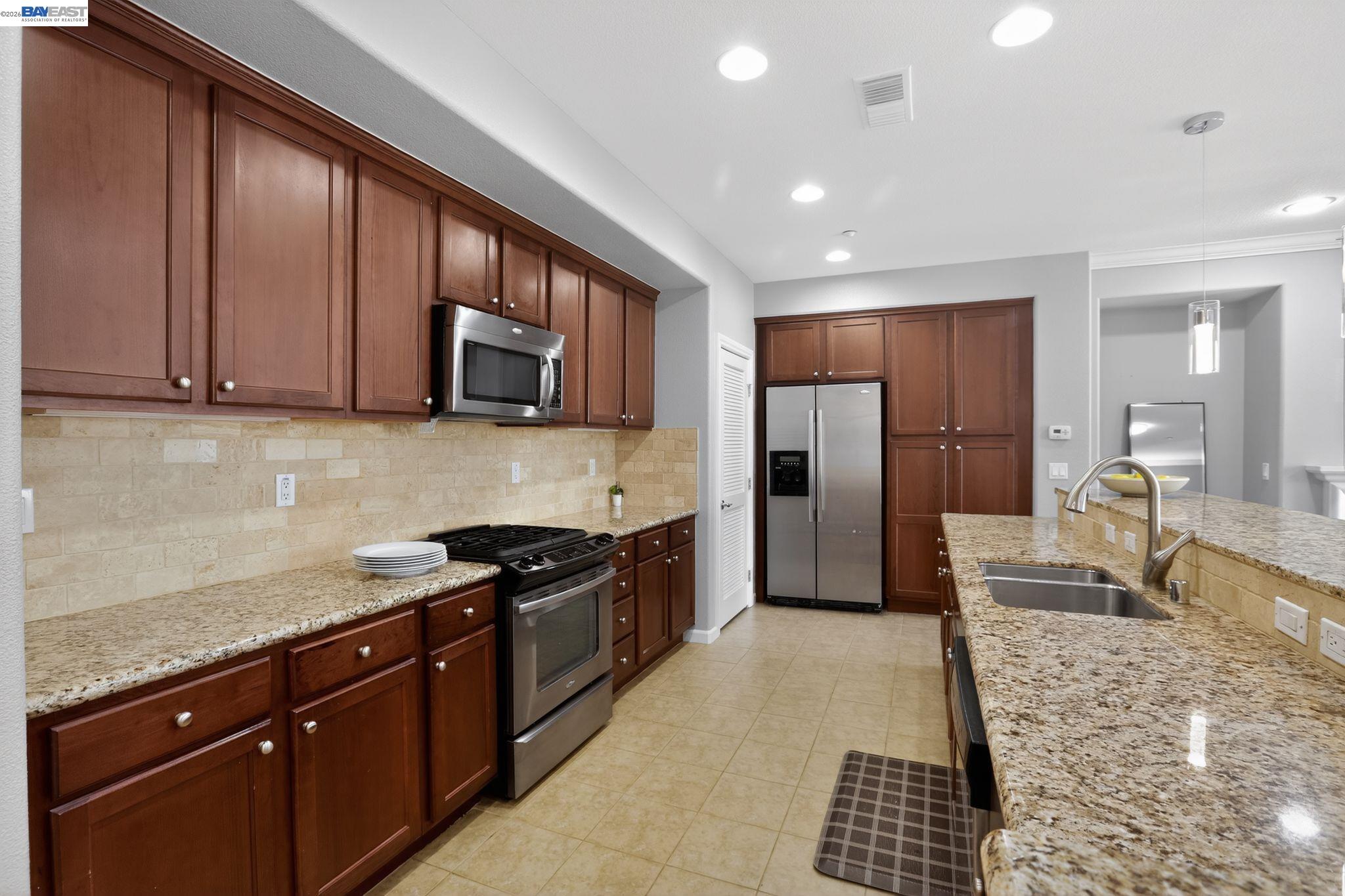 Photo #9: 41124667 Listing: Photo #9