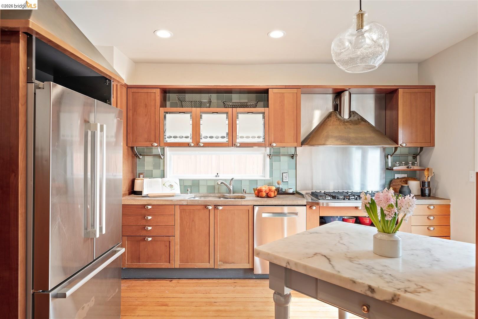 Detail Gallery Image 15 of 60 For 685 Calmar Ave, Oakland,  CA 94610 - 3 Beds | 1/1 Baths