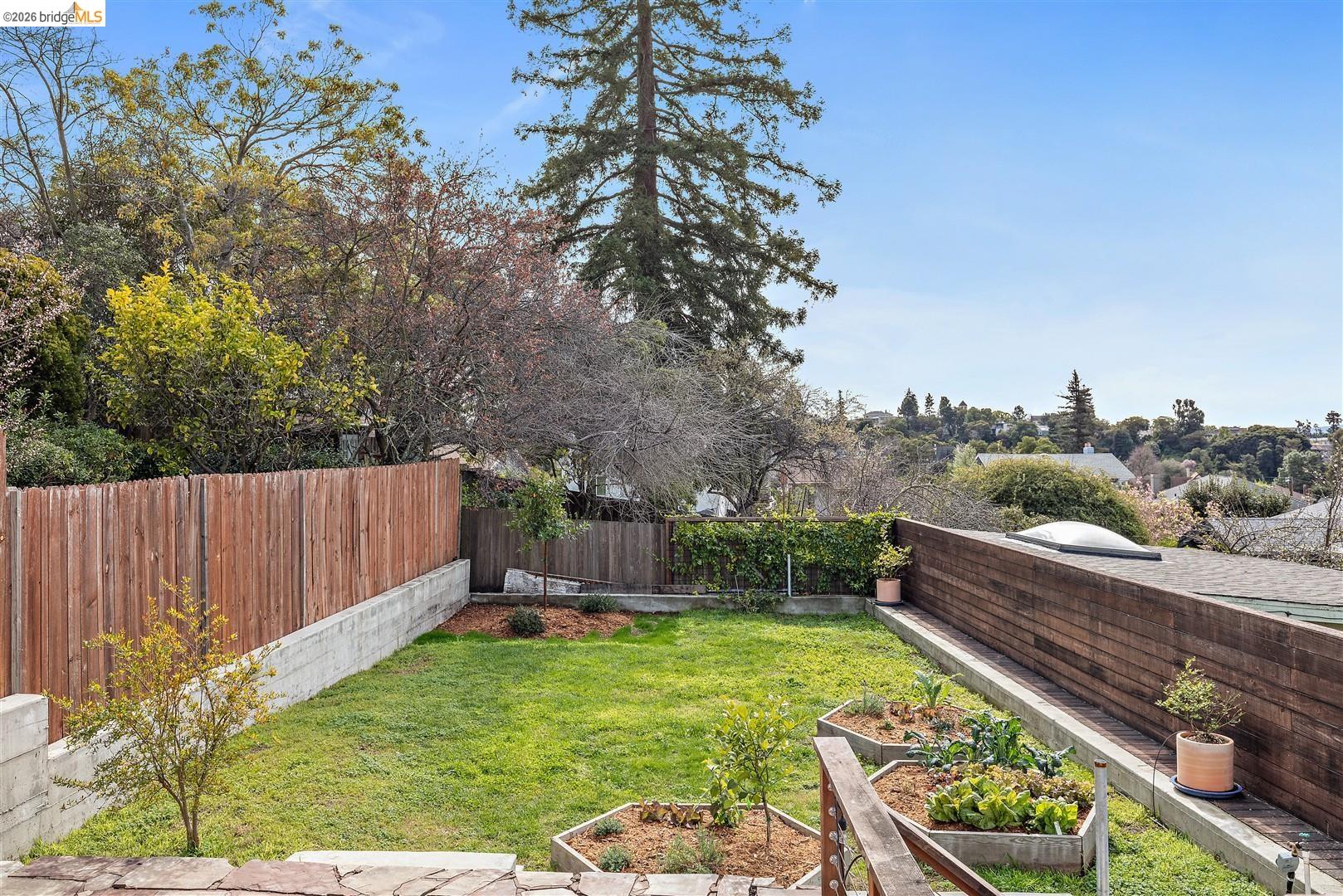 Detail Gallery Image 24 of 60 For 685 Calmar Ave, Oakland,  CA 94610 - 3 Beds | 1/1 Baths