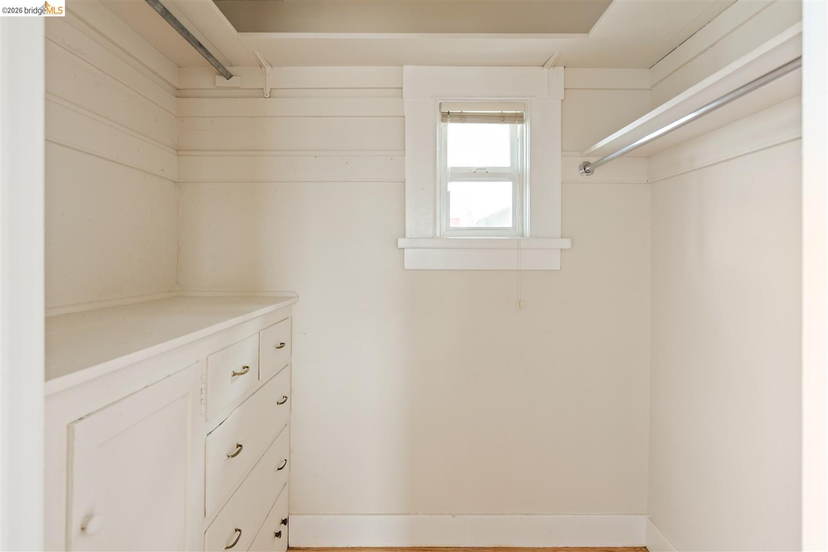 Detail Gallery Image 37 of 60 For 685 Calmar Ave, Oakland,  CA 94610 - 3 Beds | 1/1 Baths