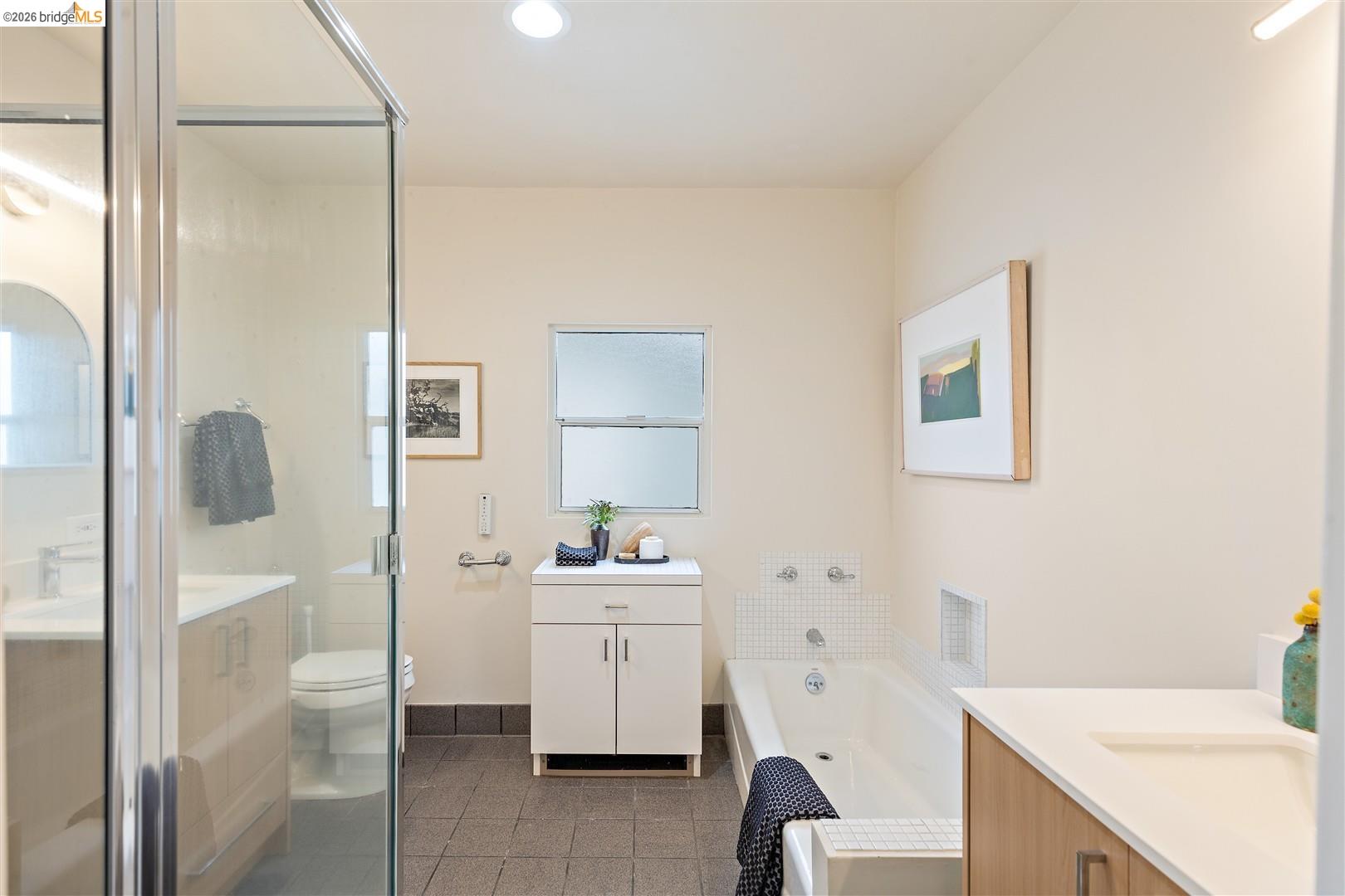 Detail Gallery Image 38 of 60 For 685 Calmar Ave, Oakland,  CA 94610 - 3 Beds | 1/1 Baths