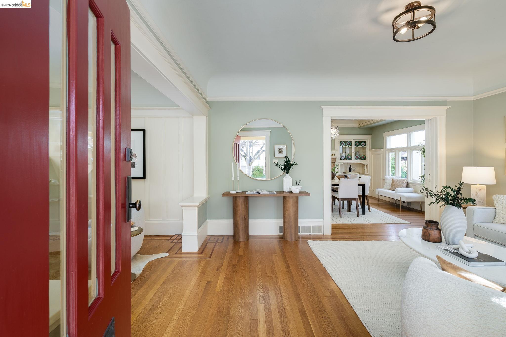 Detail Gallery Image 12 of 58 For 5466 Shafter Ave, Oakland,  CA 94618 - 4 Beds | 2 Baths