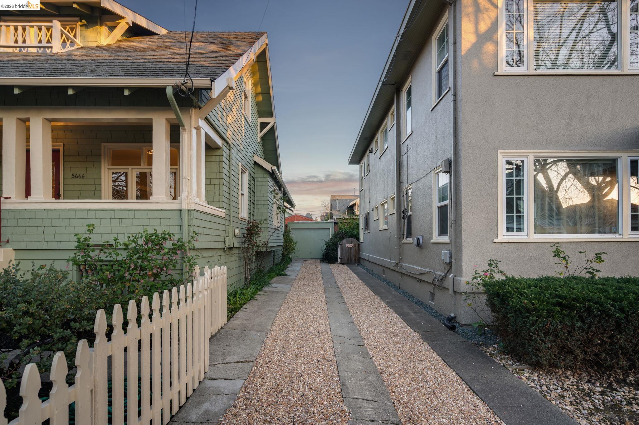 Detail Gallery Image 55 of 58 For 5466 Shafter Ave, Oakland,  CA 94618 - 4 Beds | 2 Baths