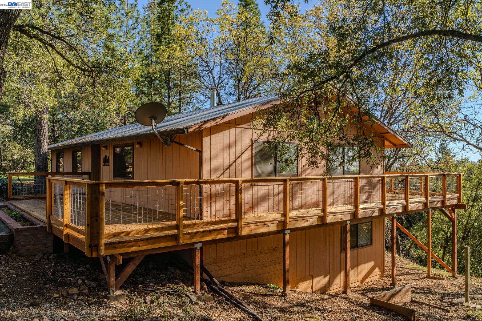 Detail Gallery Image 4 of 60 For 13771 West Ct, Pine Grove,  CA 95665 - 3 Beds | 2 Baths