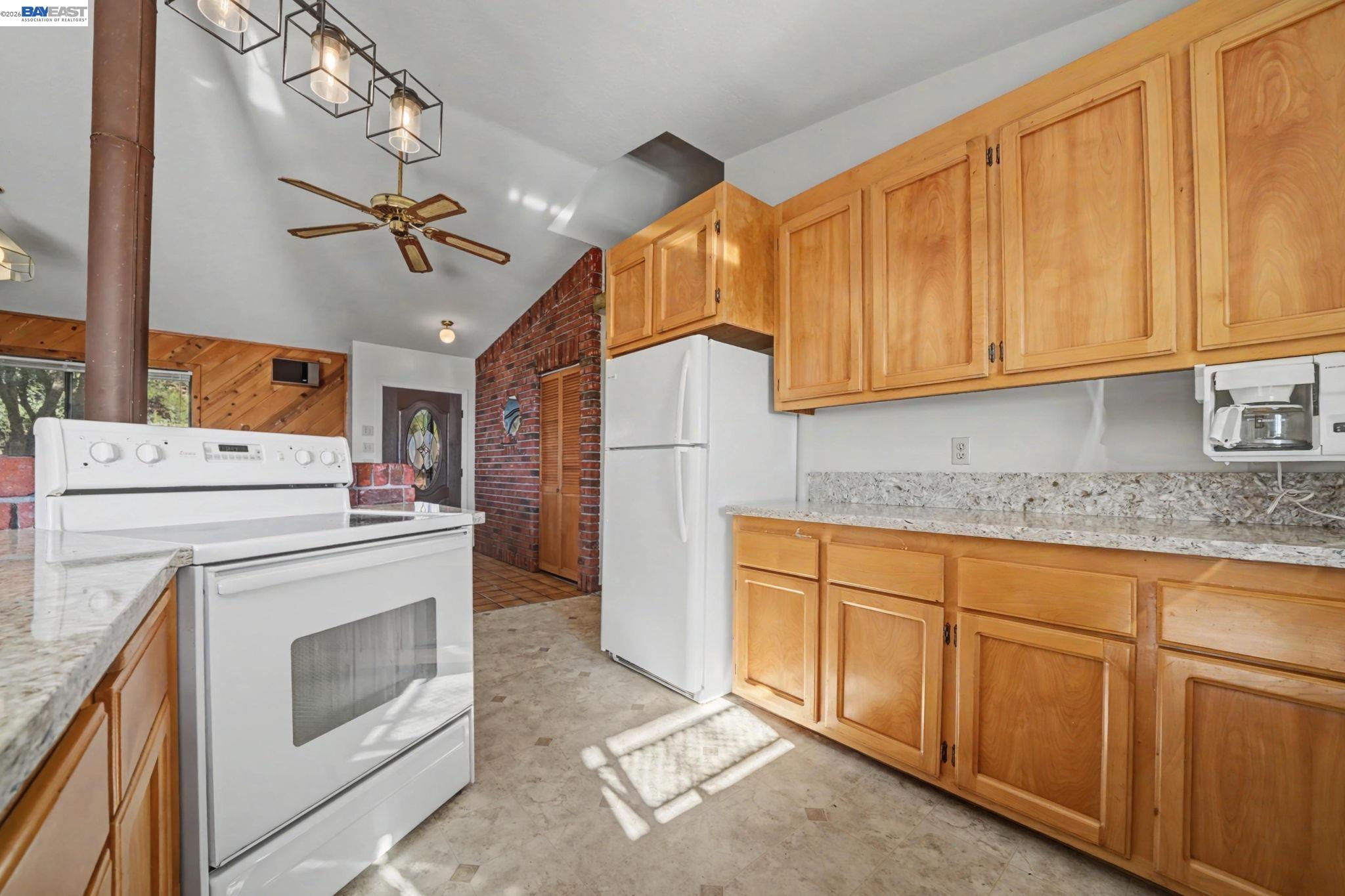 Detail Gallery Image 31 of 60 For 13771 West Ct, Pine Grove,  CA 95665 - 3 Beds | 2 Baths