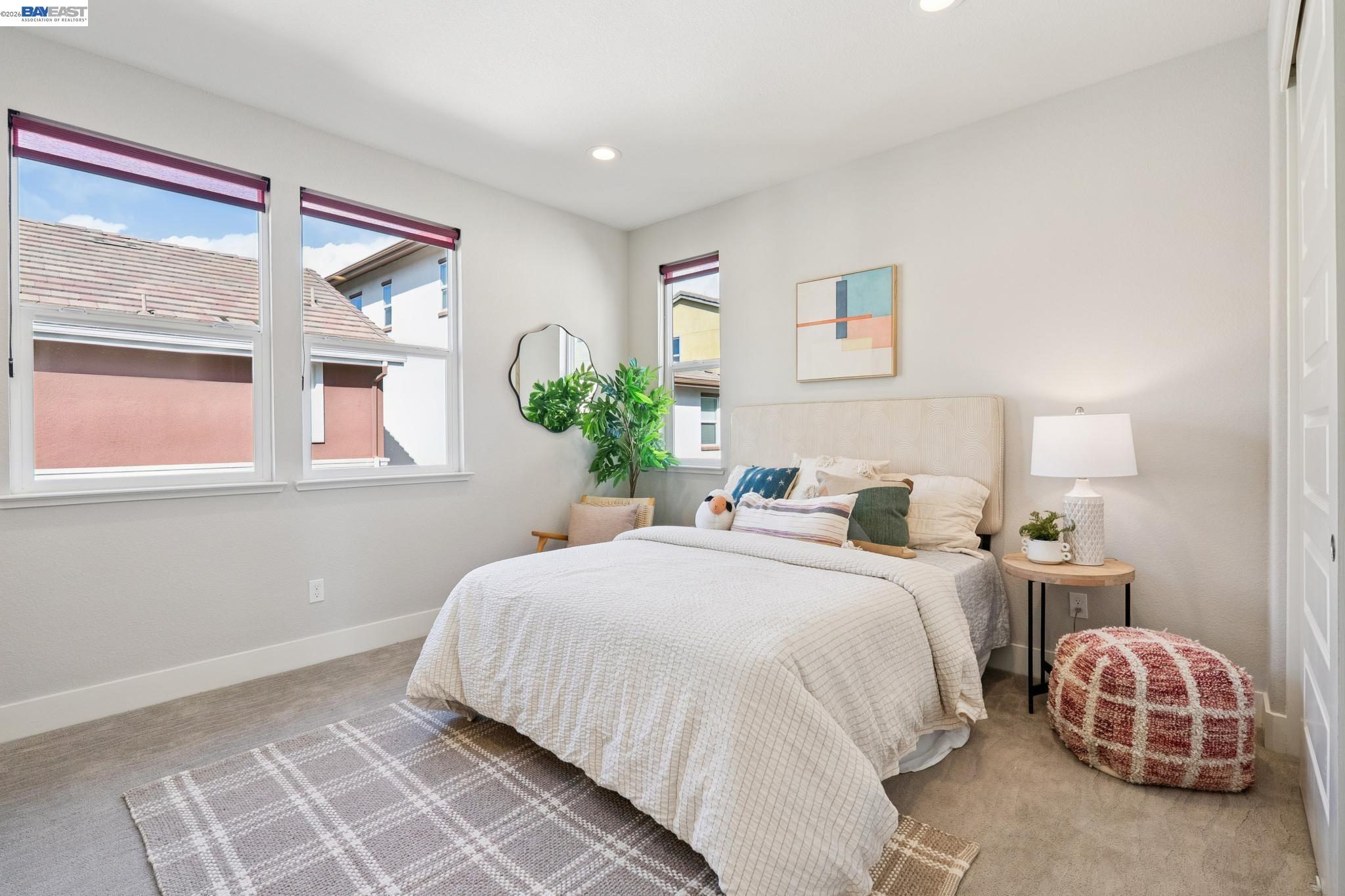 Detail Gallery Image 27 of 58 For 416 Bohol Circle Ln, Alameda,  CA 94501 - 3 Beds | 3/1 Baths