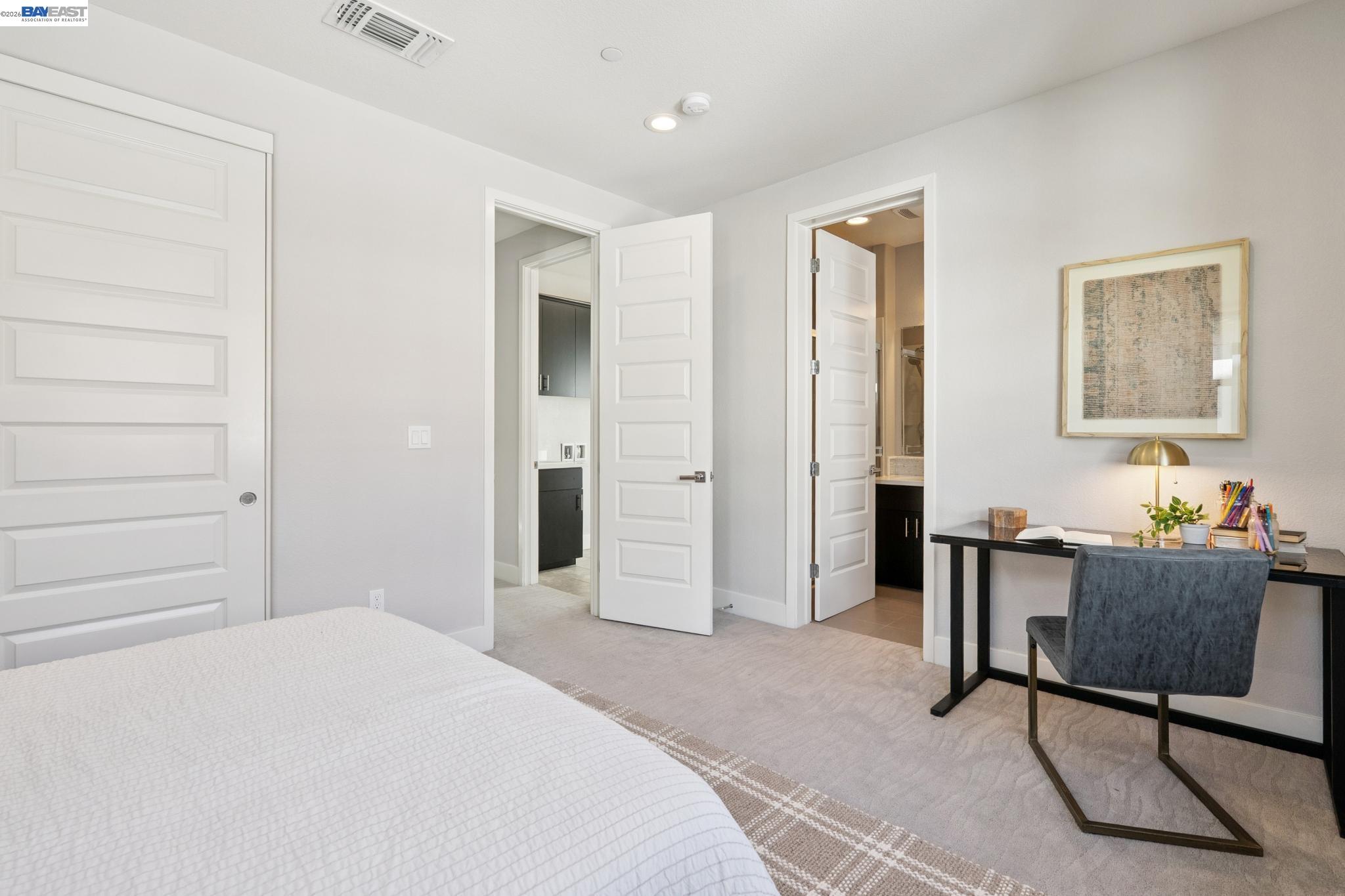 Detail Gallery Image 28 of 58 For 416 Bohol Circle Ln, Alameda,  CA 94501 - 3 Beds | 3/1 Baths