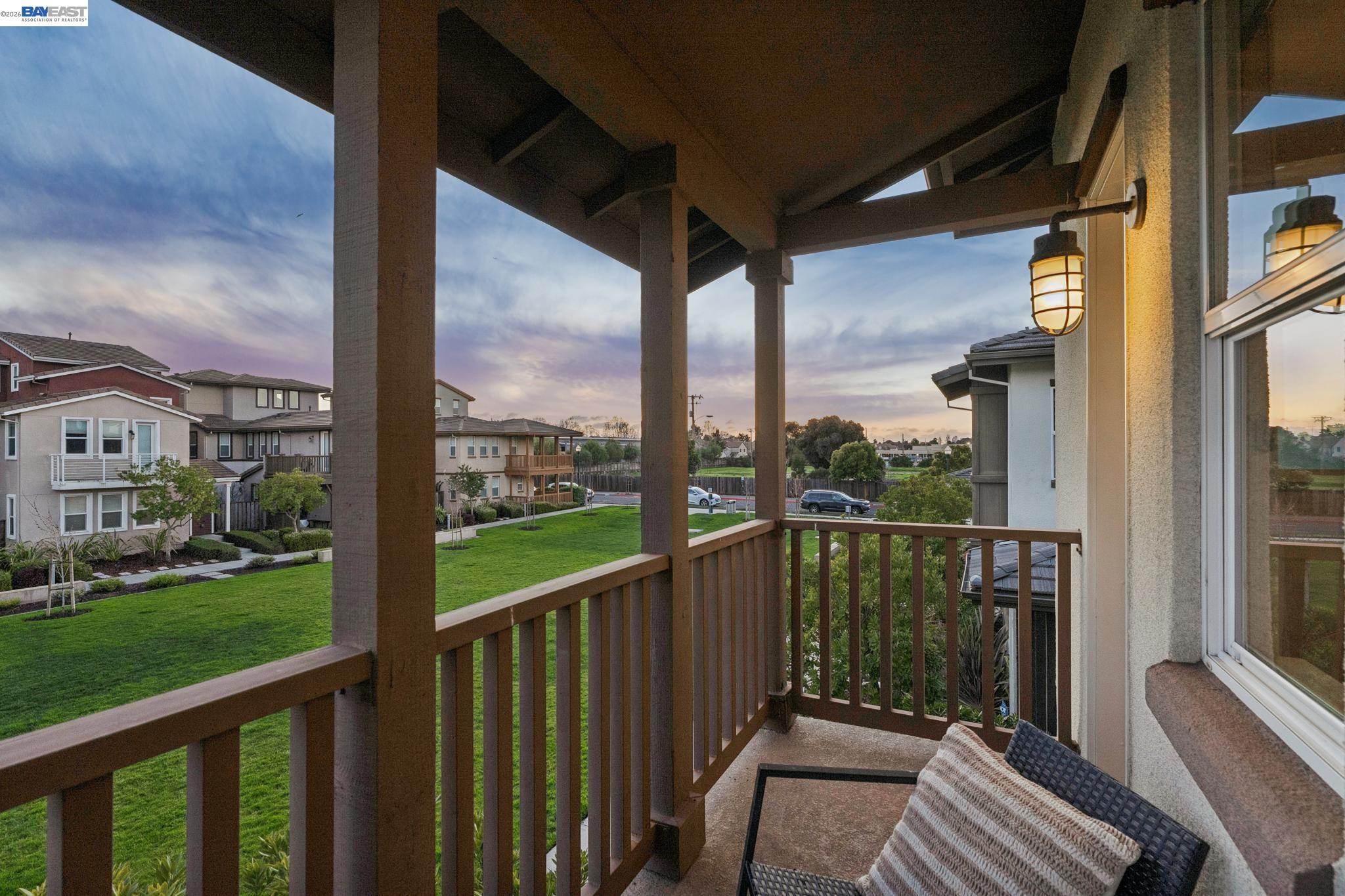 Detail Gallery Image 37 of 58 For 416 Bohol Circle Ln, Alameda,  CA 94501 - 3 Beds | 3/1 Baths