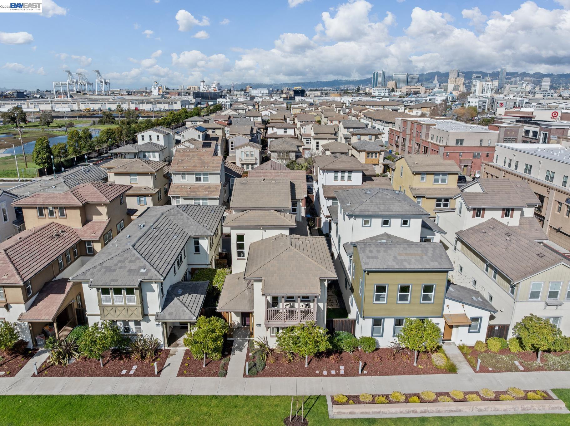 Detail Gallery Image 53 of 58 For 416 Bohol Circle Ln, Alameda,  CA 94501 - 3 Beds | 3/1 Baths