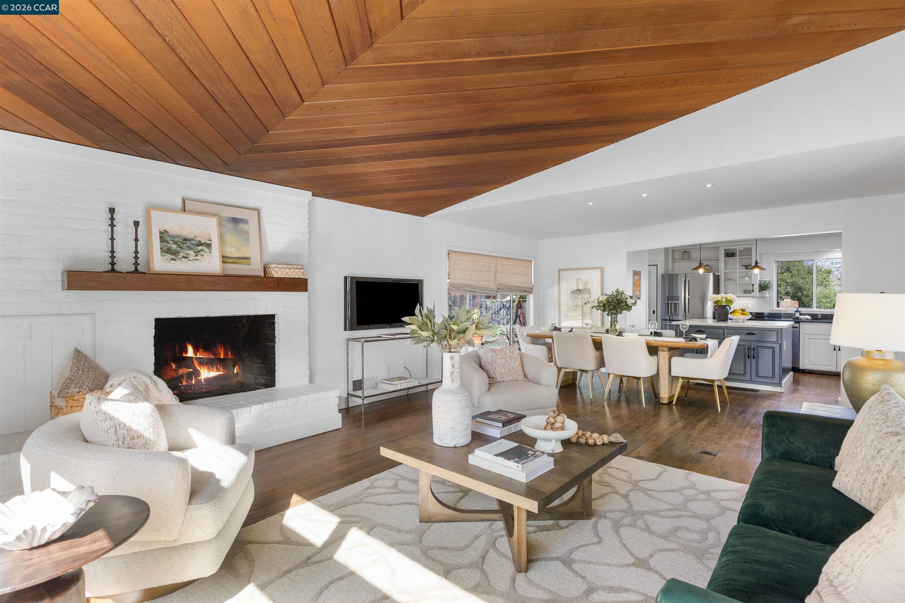 Detail Gallery Image 14 of 57 For 151 Montecito Crescent, Walnut Creek,  CA 94597 - 4 Beds | 3 Baths