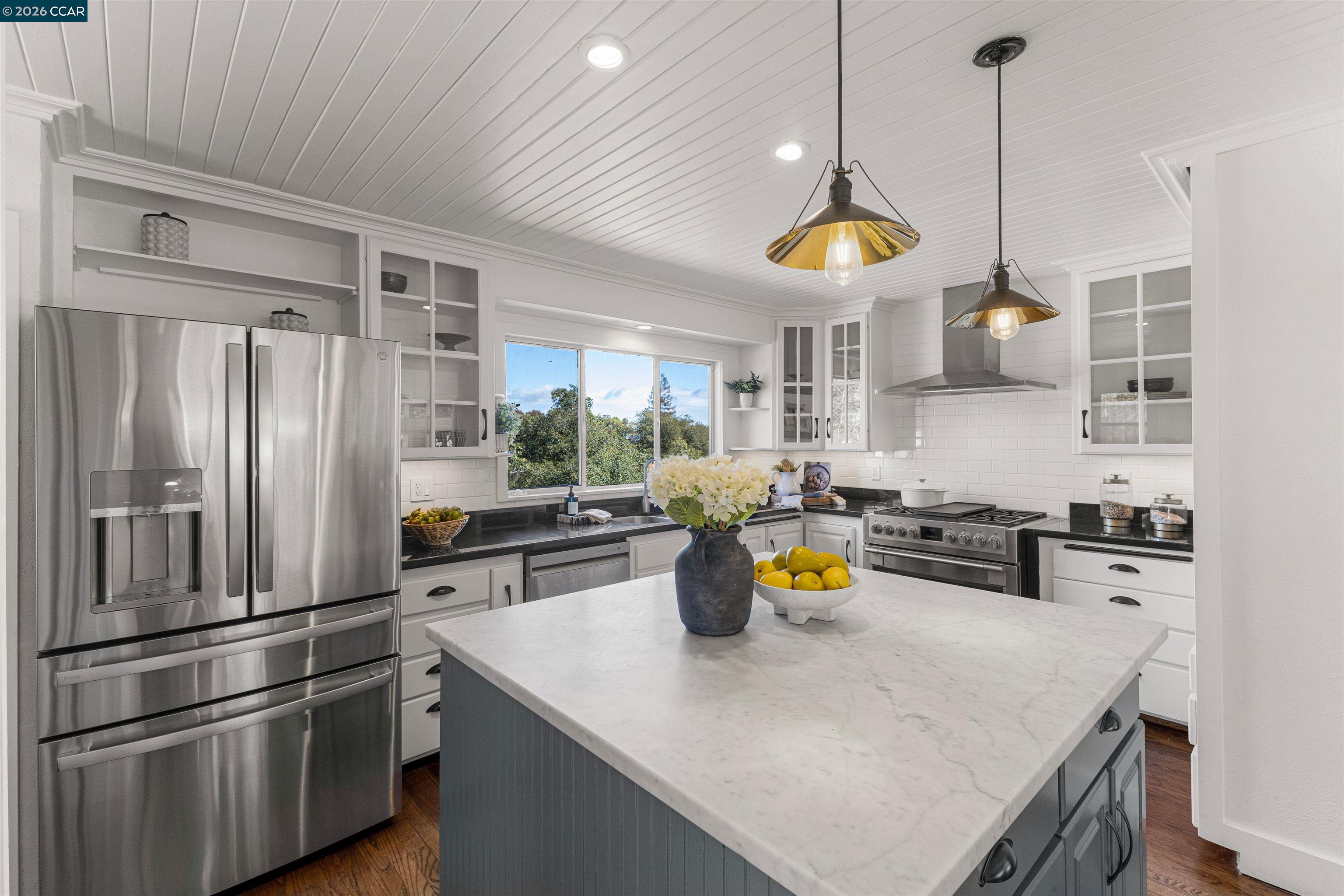 Detail Gallery Image 17 of 57 For 151 Montecito Crescent, Walnut Creek,  CA 94597 - 4 Beds | 3 Baths