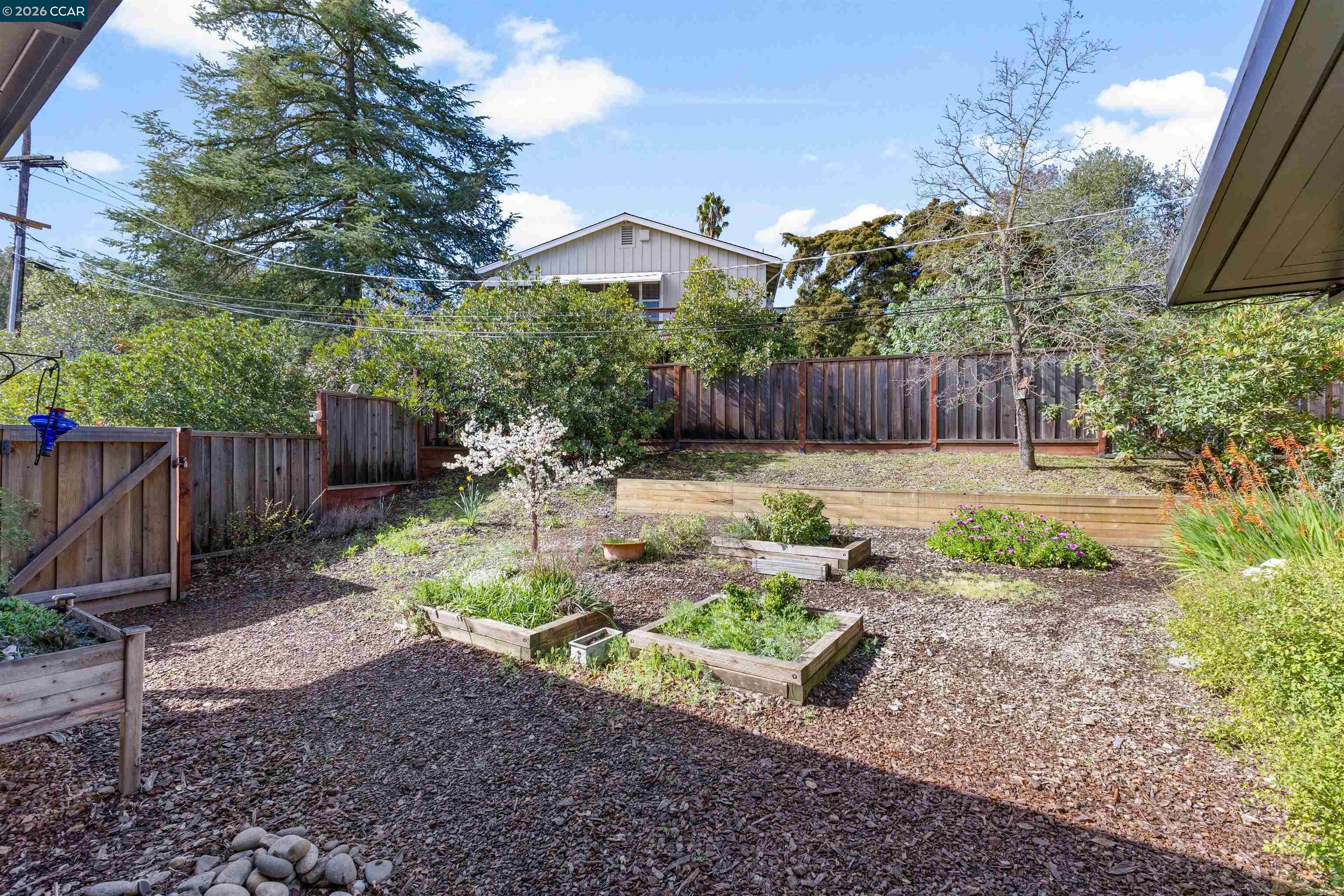 Detail Gallery Image 32 of 57 For 151 Montecito Crescent, Walnut Creek,  CA 94597 - 4 Beds | 3 Baths