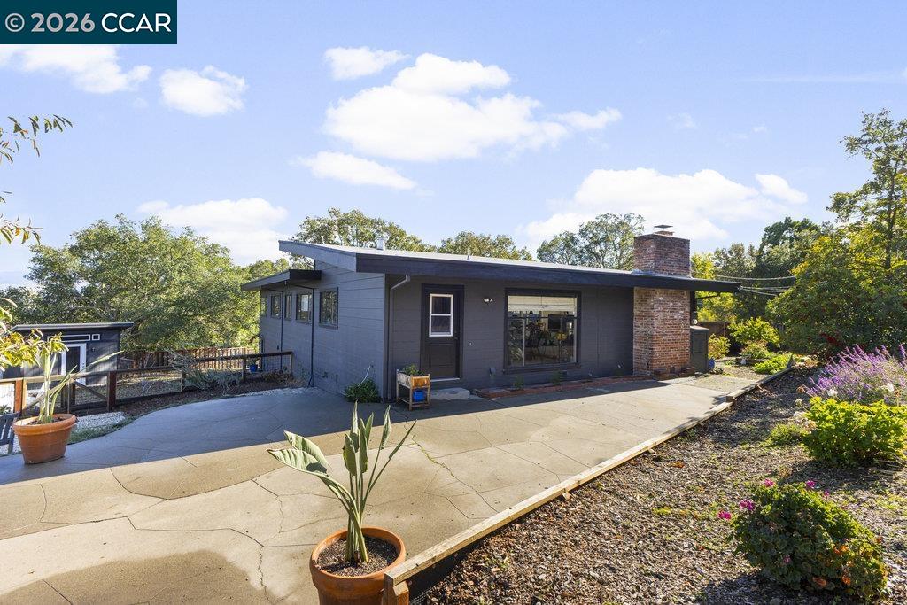 Detail Gallery Image 37 of 57 For 151 Montecito Crescent, Walnut Creek,  CA 94597 - 4 Beds | 3 Baths