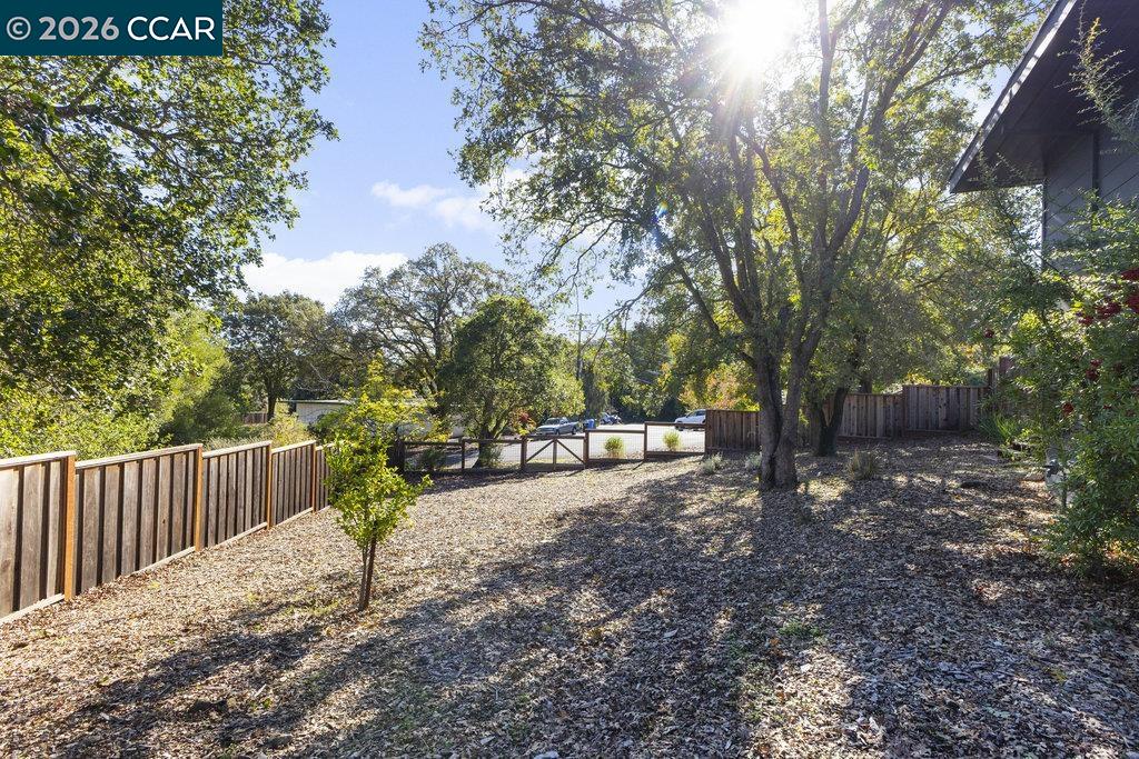 Detail Gallery Image 50 of 57 For 151 Montecito Crescent, Walnut Creek,  CA 94597 - 4 Beds | 3 Baths