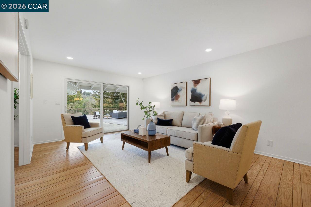 Detail Gallery Image 19 of 56 For 3927 Woodside Ct, Lafayette,  CA 94549 - 4 Beds | 2 Baths