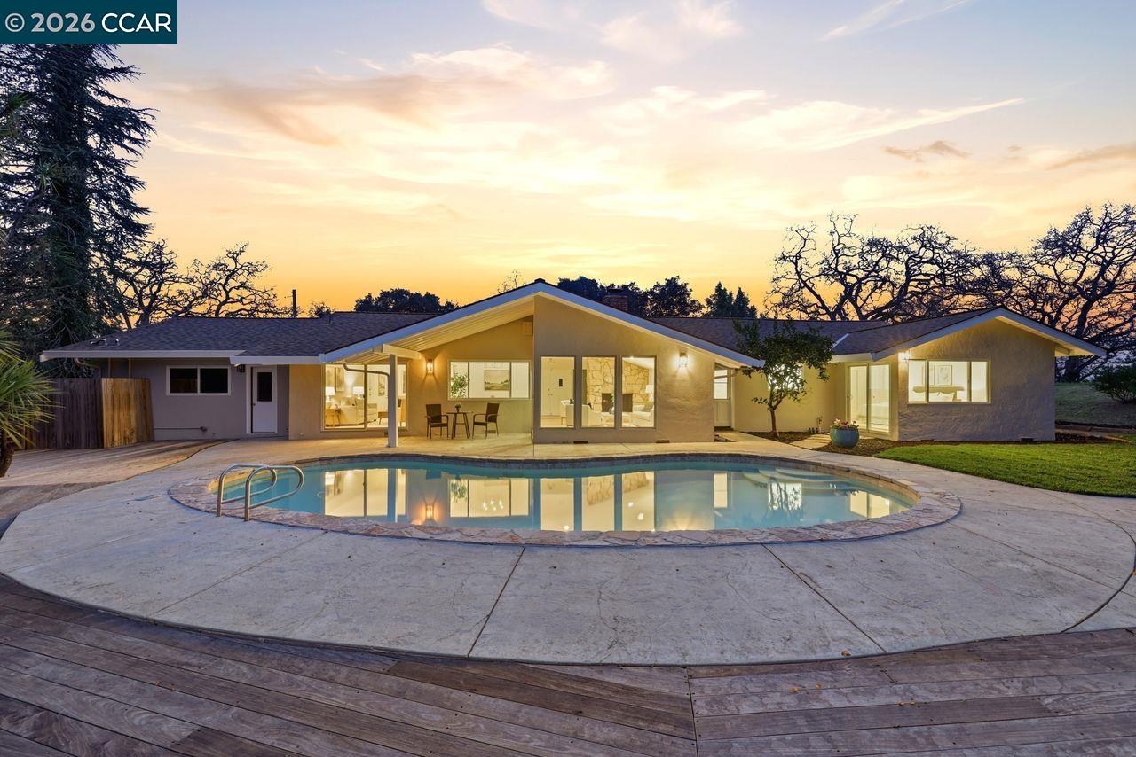 Detail Gallery Image 42 of 56 For 3927 Woodside Ct, Lafayette,  CA 94549 - 4 Beds | 2 Baths