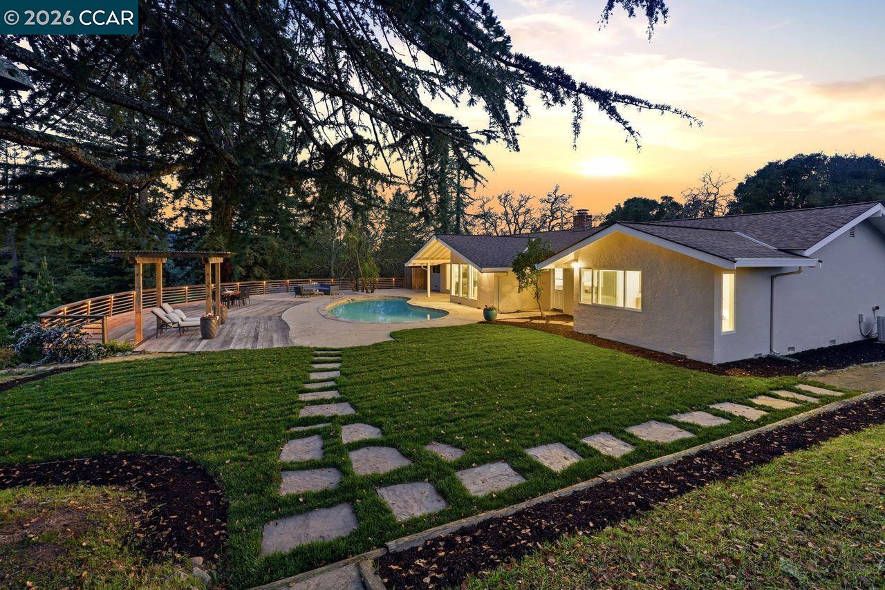 Detail Gallery Image 43 of 56 For 3927 Woodside Ct, Lafayette,  CA 94549 - 4 Beds | 2 Baths