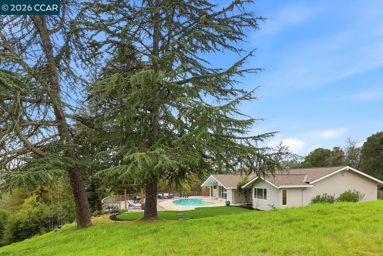 Detail Gallery Image 50 of 56 For 3927 Woodside Ct, Lafayette,  CA 94549 - 4 Beds | 2 Baths