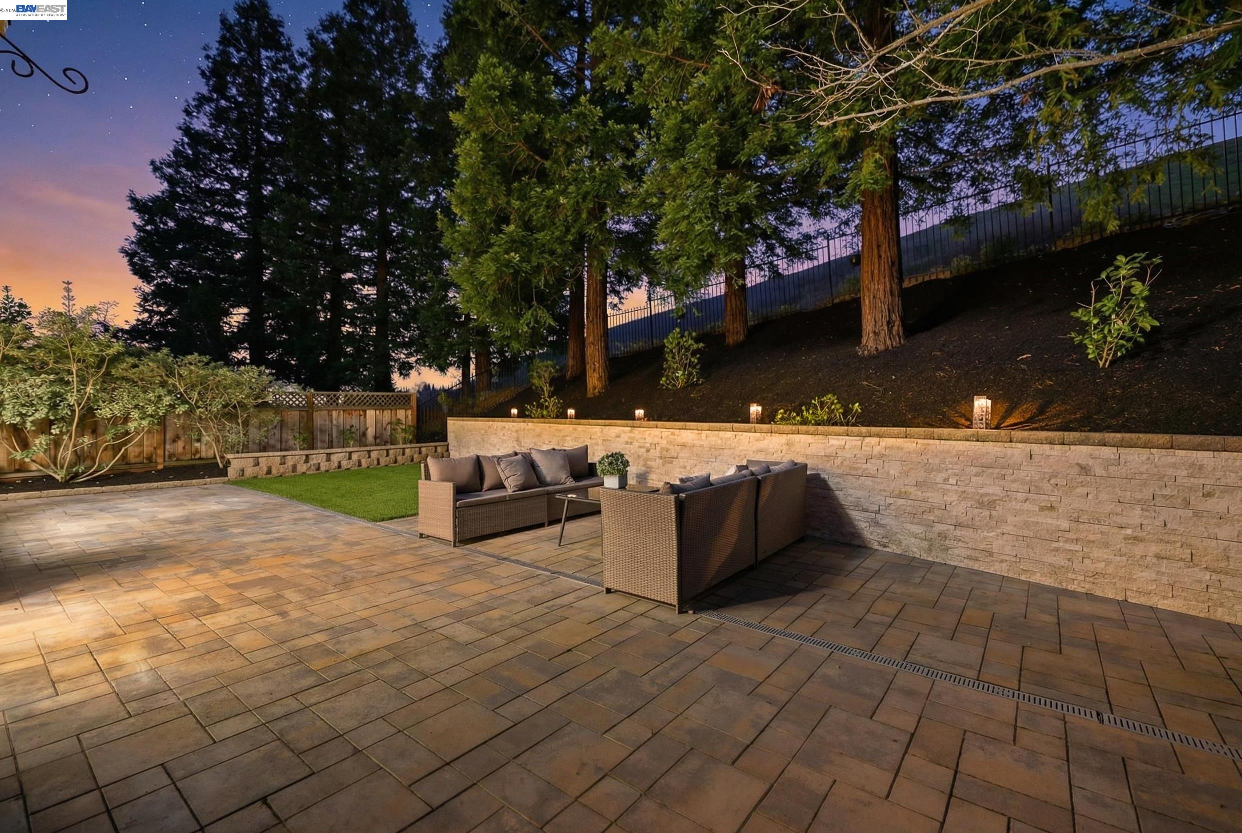 Detail Gallery Image 4 of 60 For 415 Eagle Valley Way, Danville,  CA 94506 - 3 Beds | 2/1 Baths