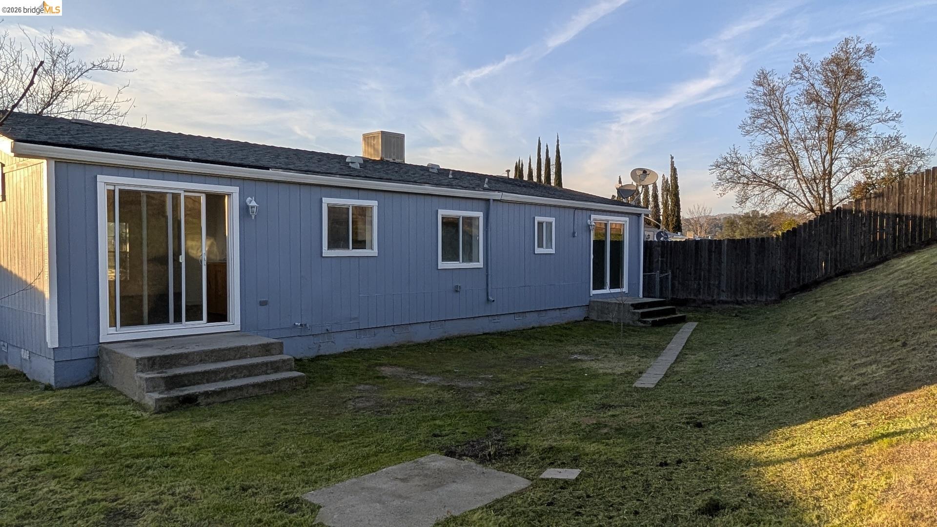 Detail Gallery Image 3 of 19 For 343 Deer Field Cir, Copperopolis,  CA 95228 - 4 Beds | 2 Baths