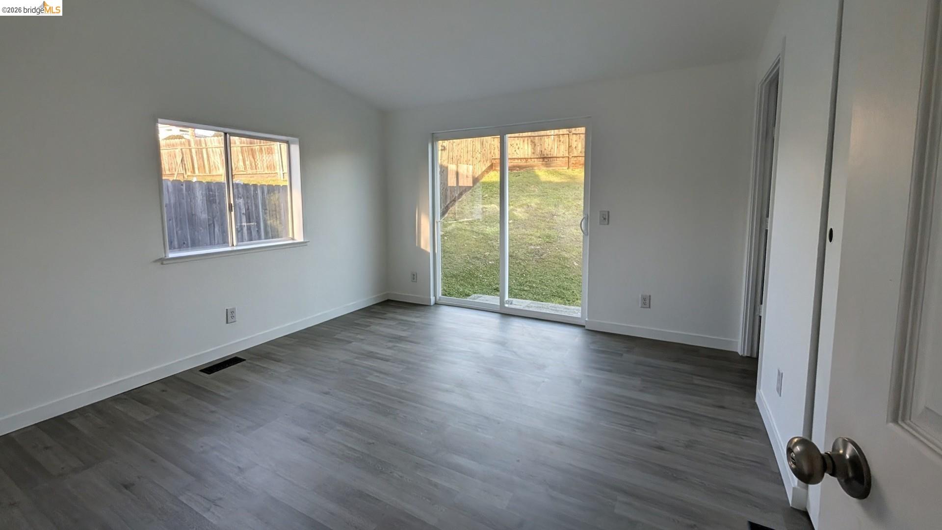 Detail Gallery Image 10 of 19 For 343 Deer Field Cir, Copperopolis,  CA 95228 - 4 Beds | 2 Baths