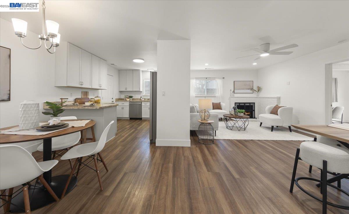 Detail Gallery Image 2 of 35 For 37141 Saint Christopher Street, Newark,  CA 94560 - 4 Beds | 2 Baths