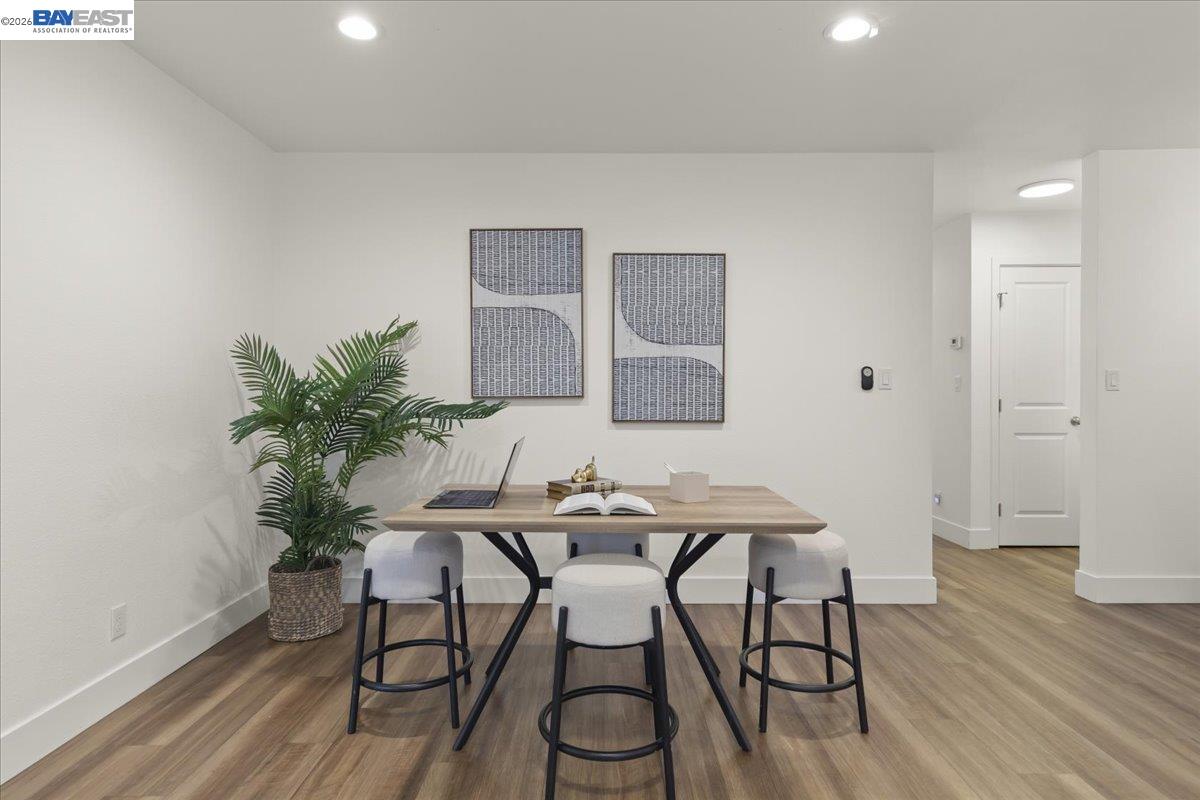 Detail Gallery Image 4 of 35 For 37141 Saint Christopher Street, Newark,  CA 94560 - 4 Beds | 2 Baths