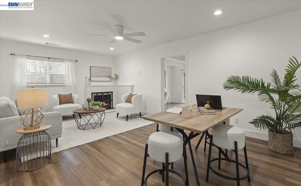 Detail Gallery Image 5 of 35 For 37141 Saint Christopher Street, Newark,  CA 94560 - 4 Beds | 2 Baths