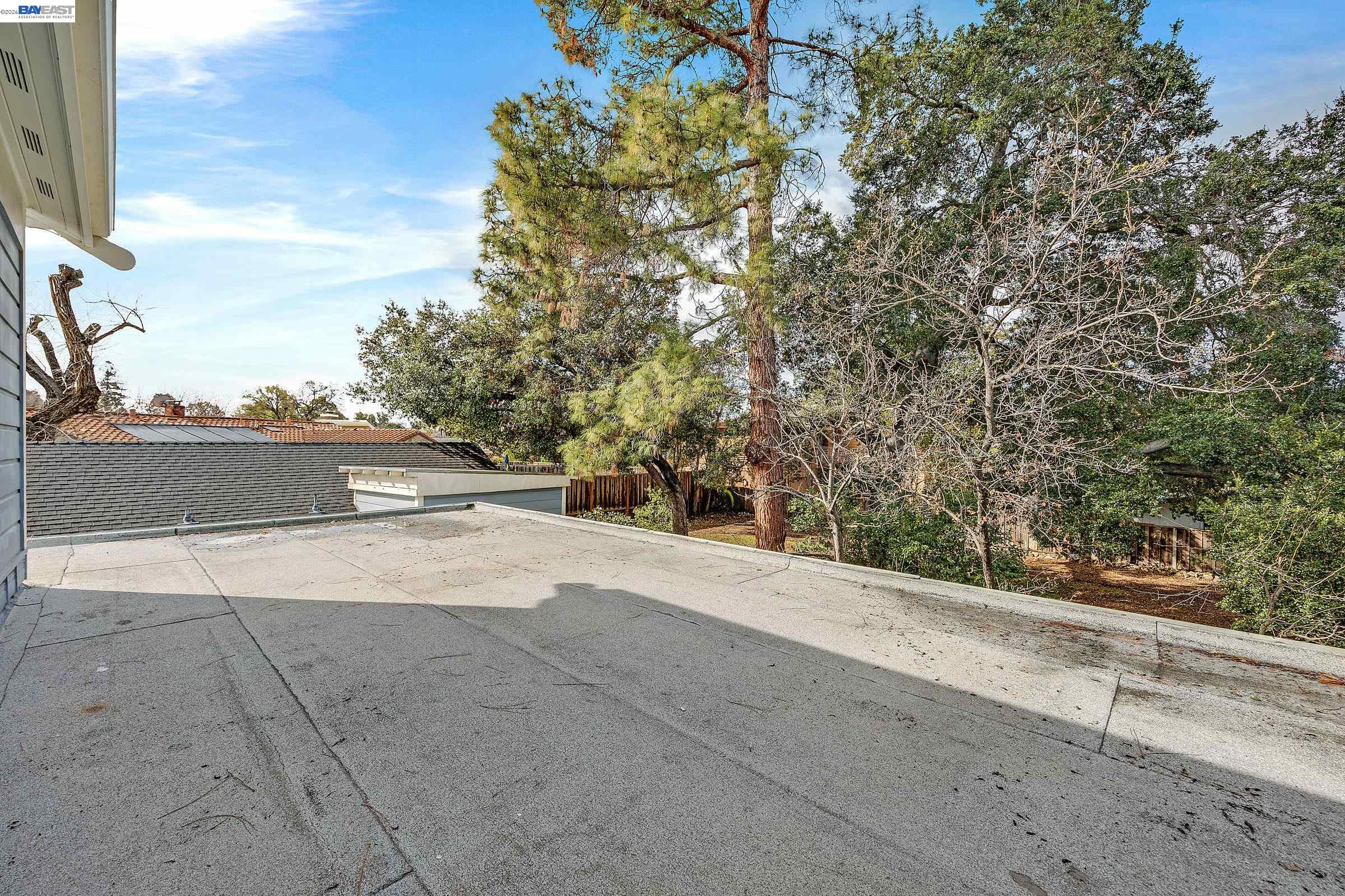 Detail Gallery Image 21 of 48 For 2211 College Avenue, Livermore,  CA 94550 - 6 Beds | 3/1 Baths