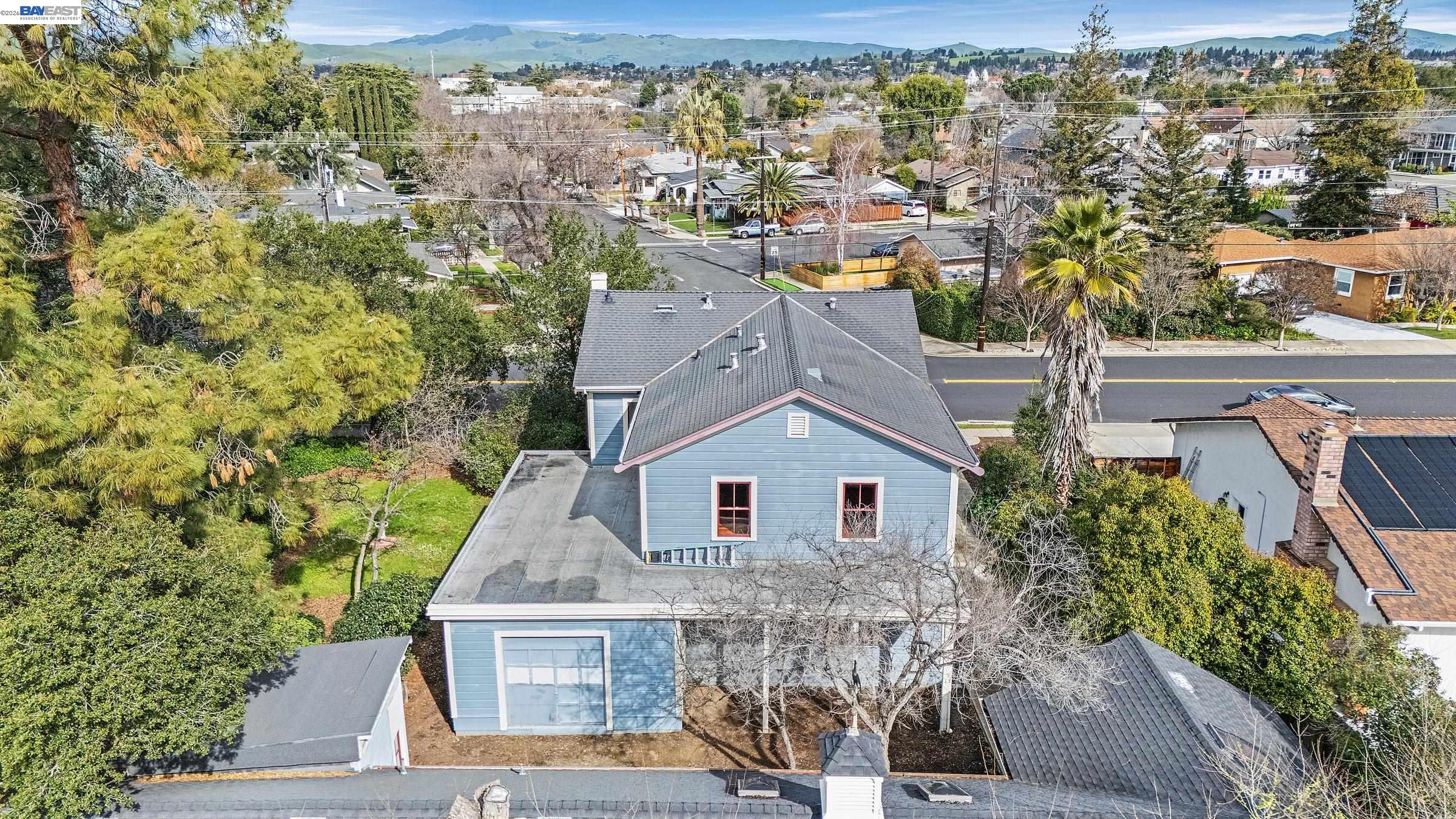 Detail Gallery Image 39 of 48 For 2211 College Avenue, Livermore,  CA 94550 - 6 Beds | 3/1 Baths