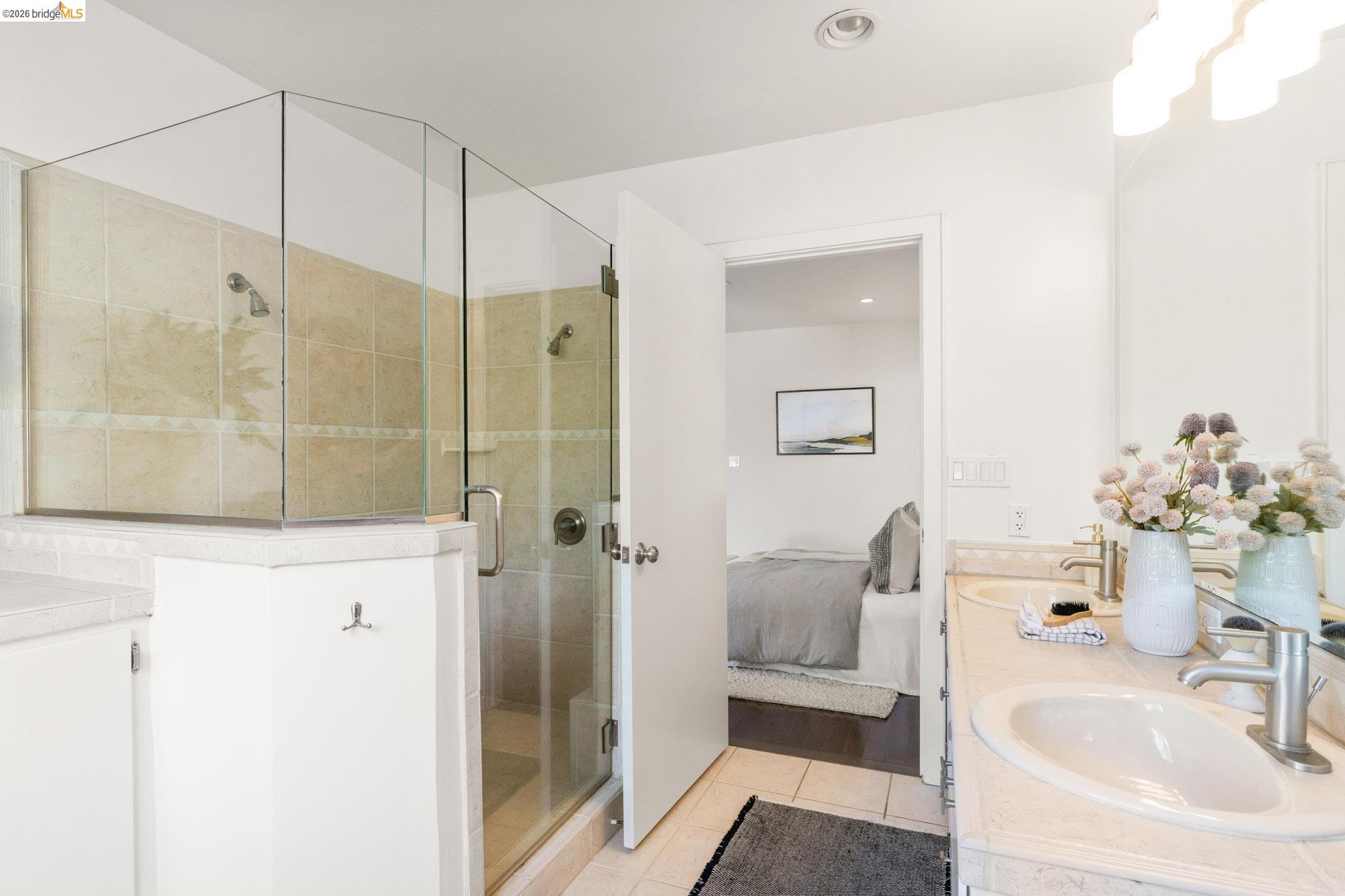 Detail Gallery Image 27 of 60 For 4452 Davenport Ave, Oakland,  CA 94619 - 4 Beds | 4 Baths