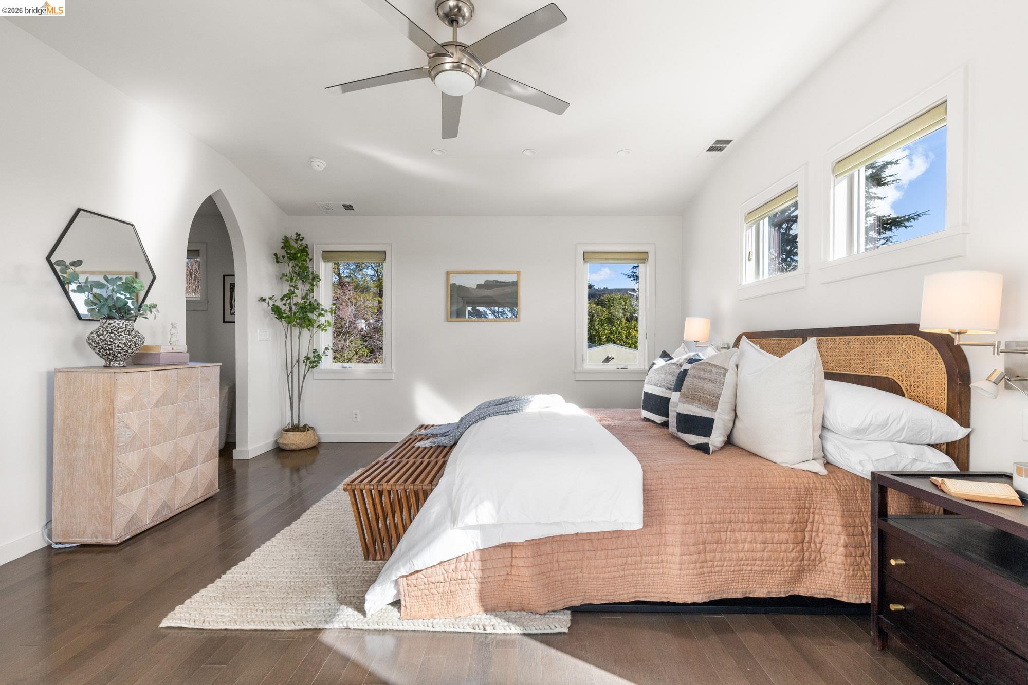 Detail Gallery Image 35 of 60 For 4452 Davenport Ave, Oakland,  CA 94619 - 4 Beds | 4 Baths