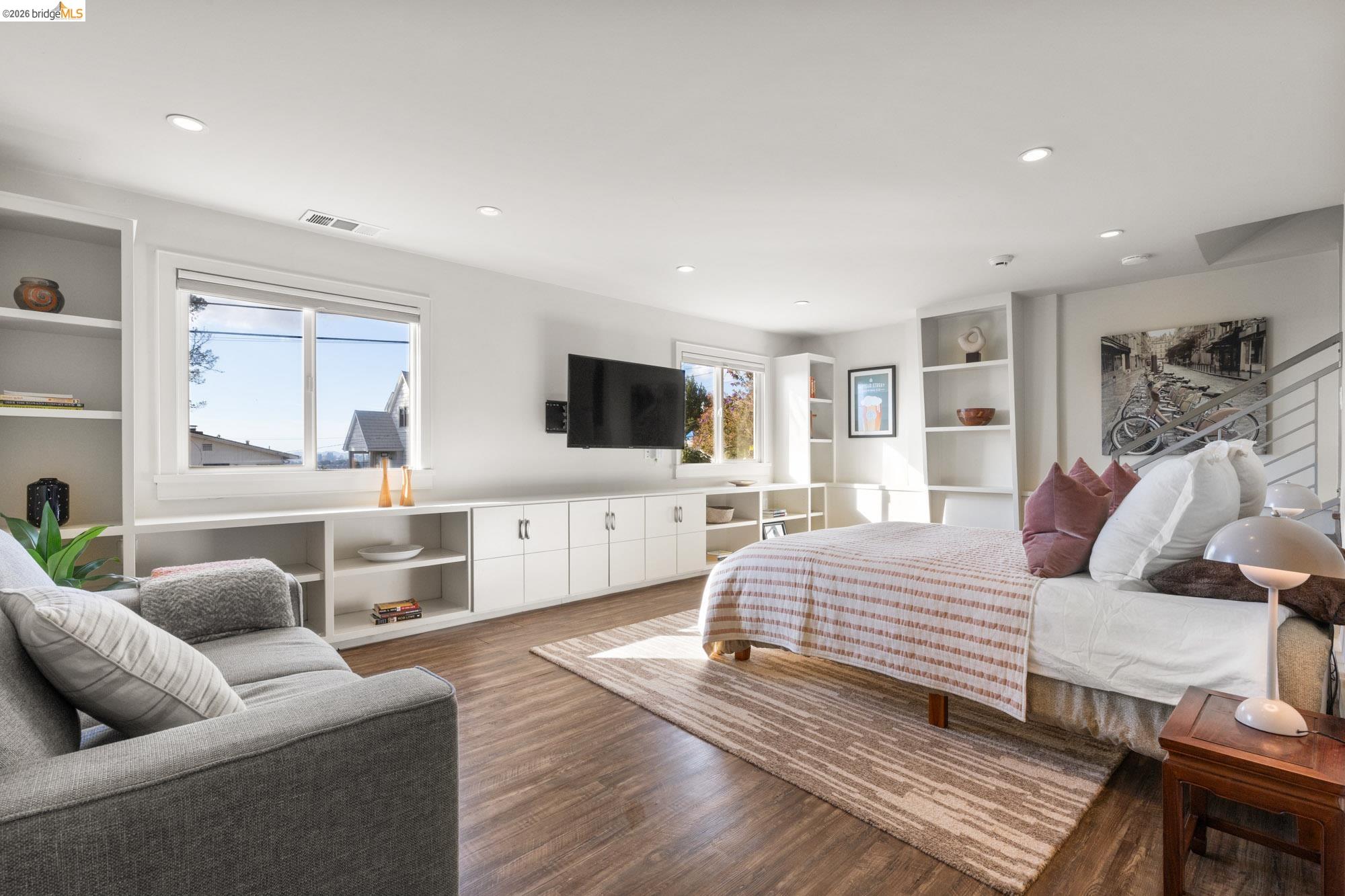 Detail Gallery Image 43 of 60 For 4452 Davenport Ave, Oakland,  CA 94619 - 4 Beds | 4 Baths