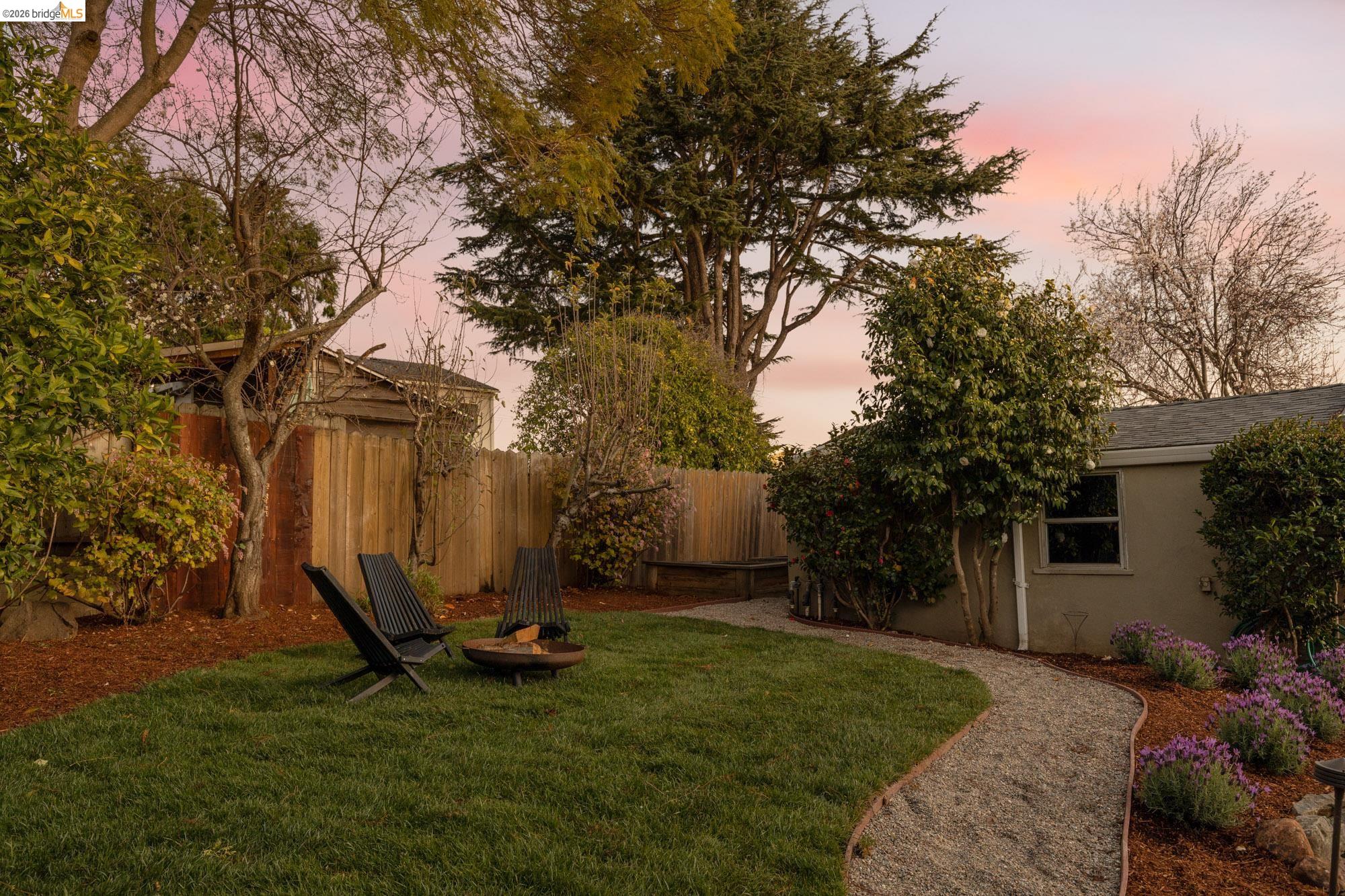 Detail Gallery Image 56 of 60 For 4452 Davenport Ave, Oakland,  CA 94619 - 4 Beds | 4 Baths