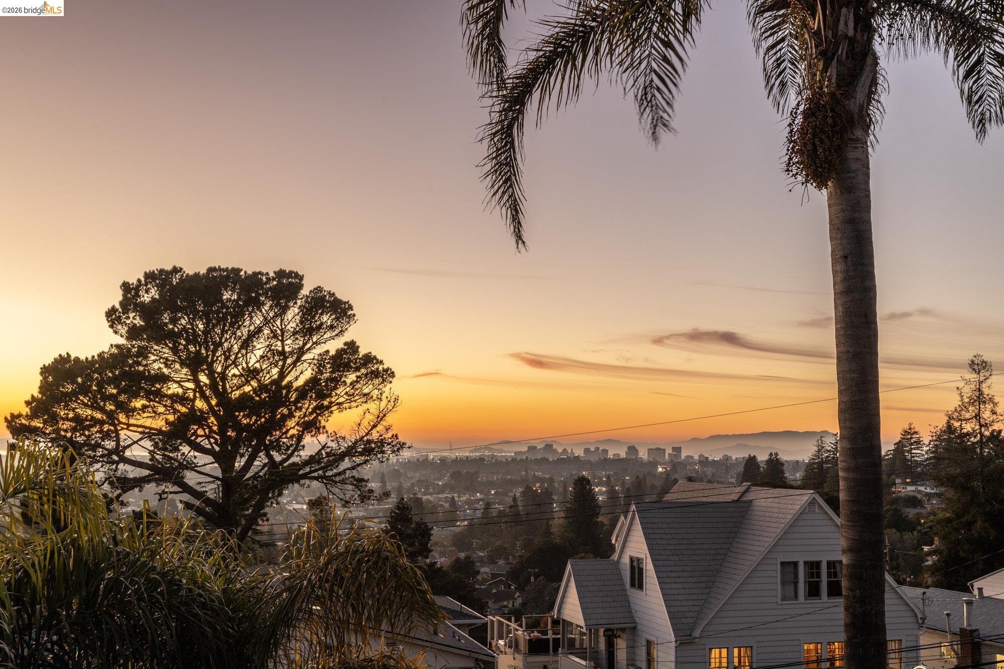 Detail Gallery Image 58 of 60 For 4452 Davenport Ave, Oakland,  CA 94619 - 4 Beds | 4 Baths