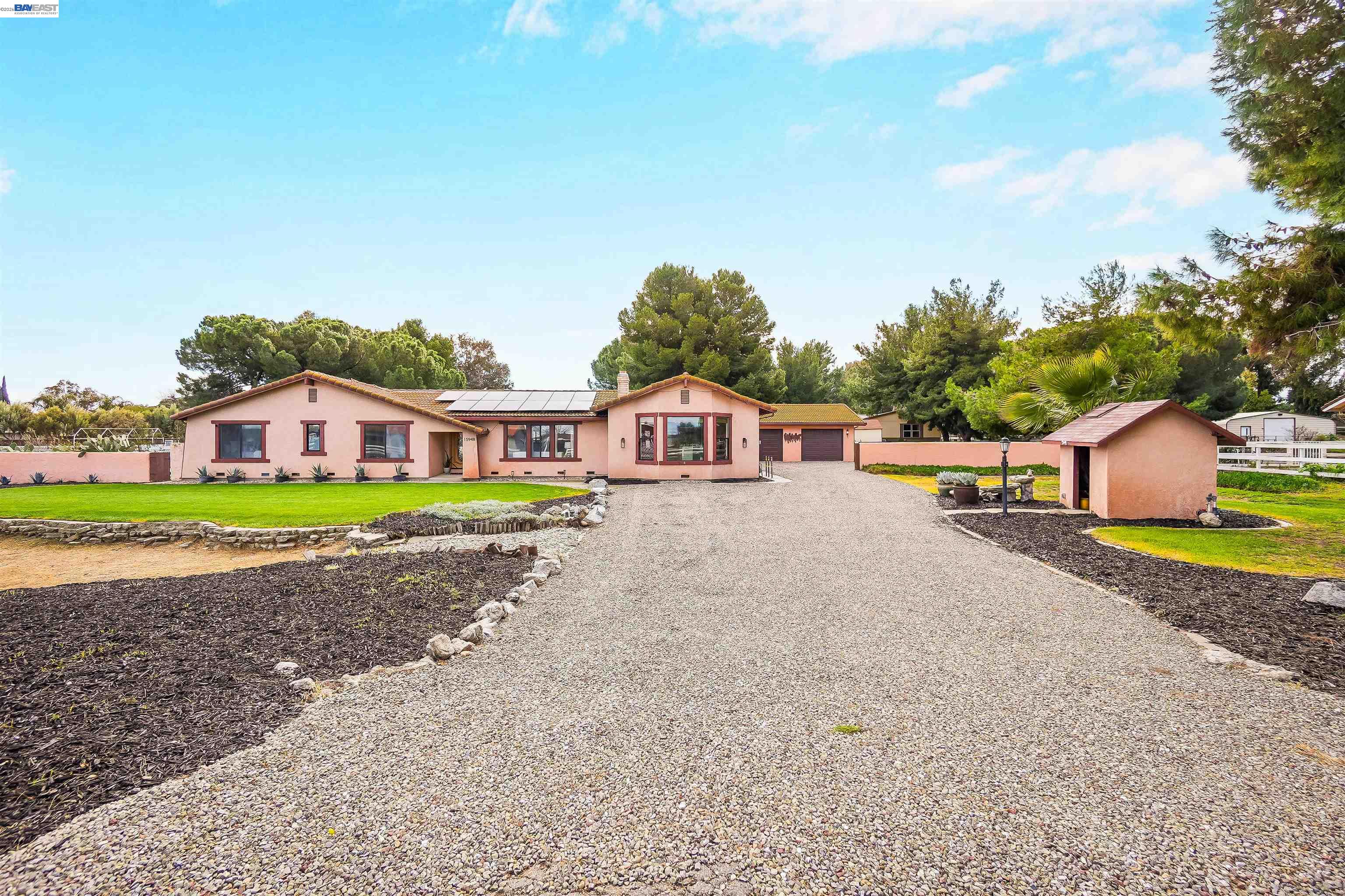 Detail Gallery Image 2 of 49 For 15948 Redondo Dr, Tracy,  CA 95304 - 3 Beds | 2 Baths