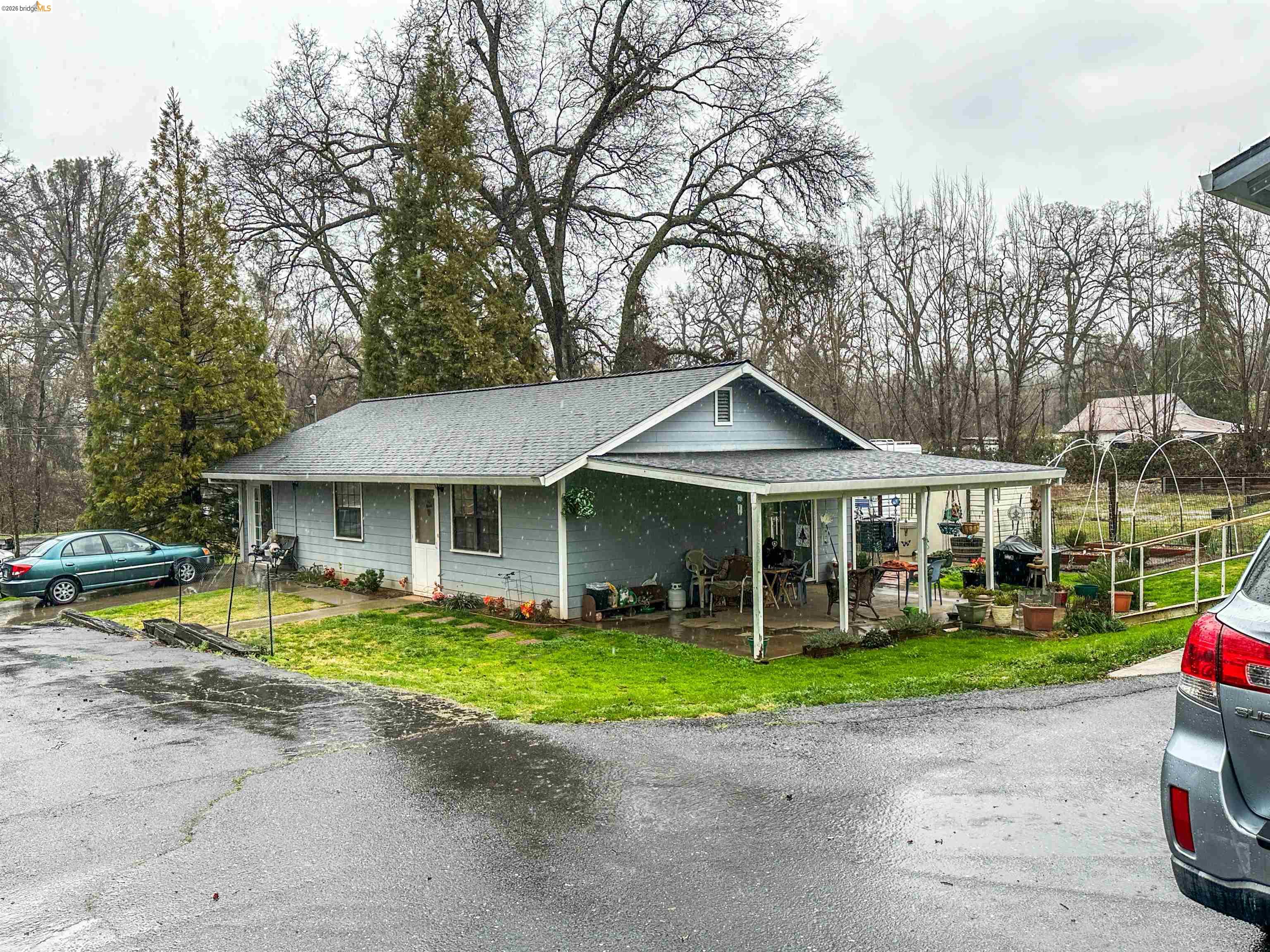 Detail Gallery Image 11 of 30 For 18081 Box Factory Rd, Tuolumne,  CA 95379 - 4 Beds | 3/1 Baths