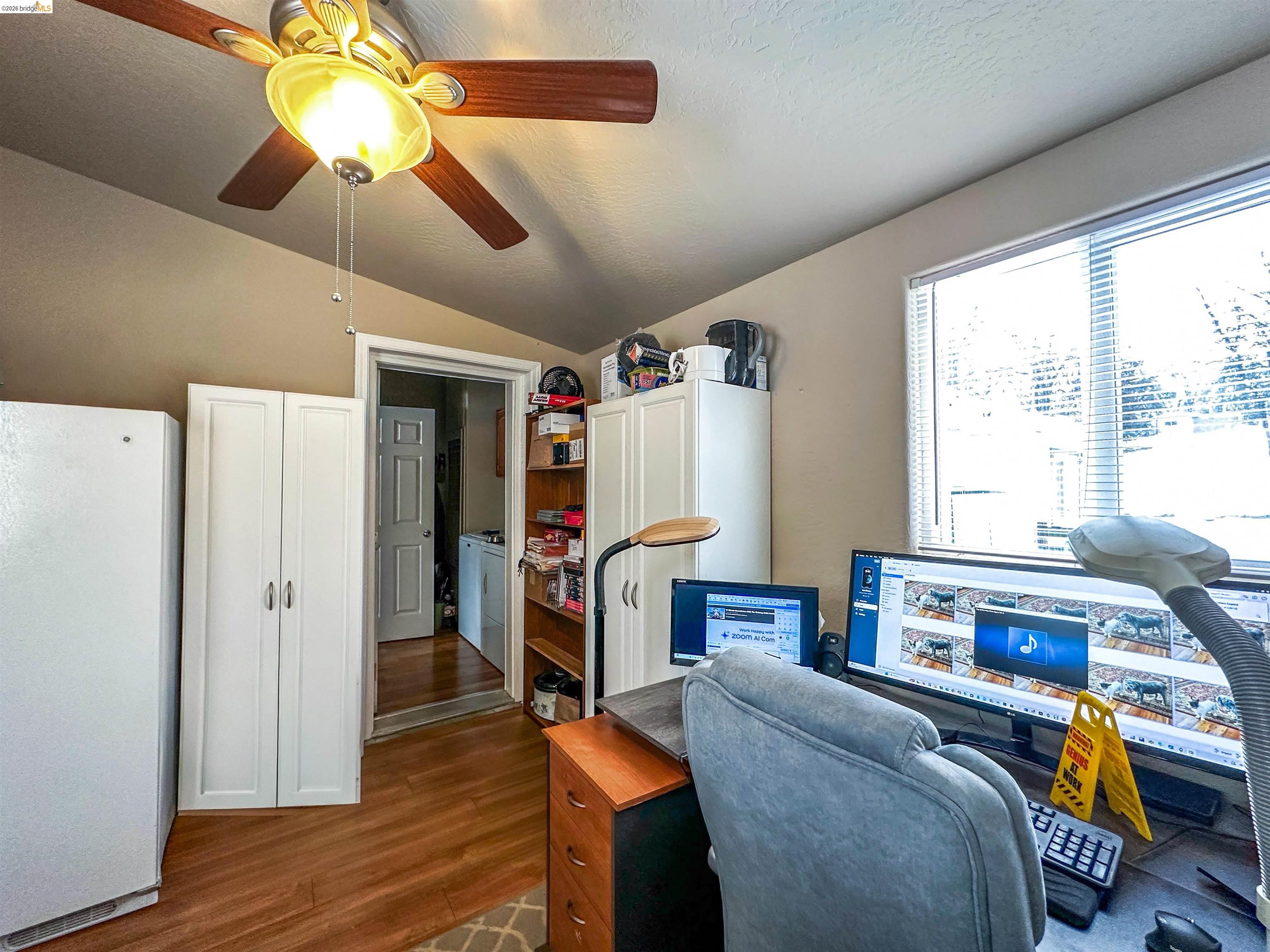 Detail Gallery Image 17 of 30 For 18081 Box Factory Rd, Tuolumne,  CA 95379 - 4 Beds | 3/1 Baths