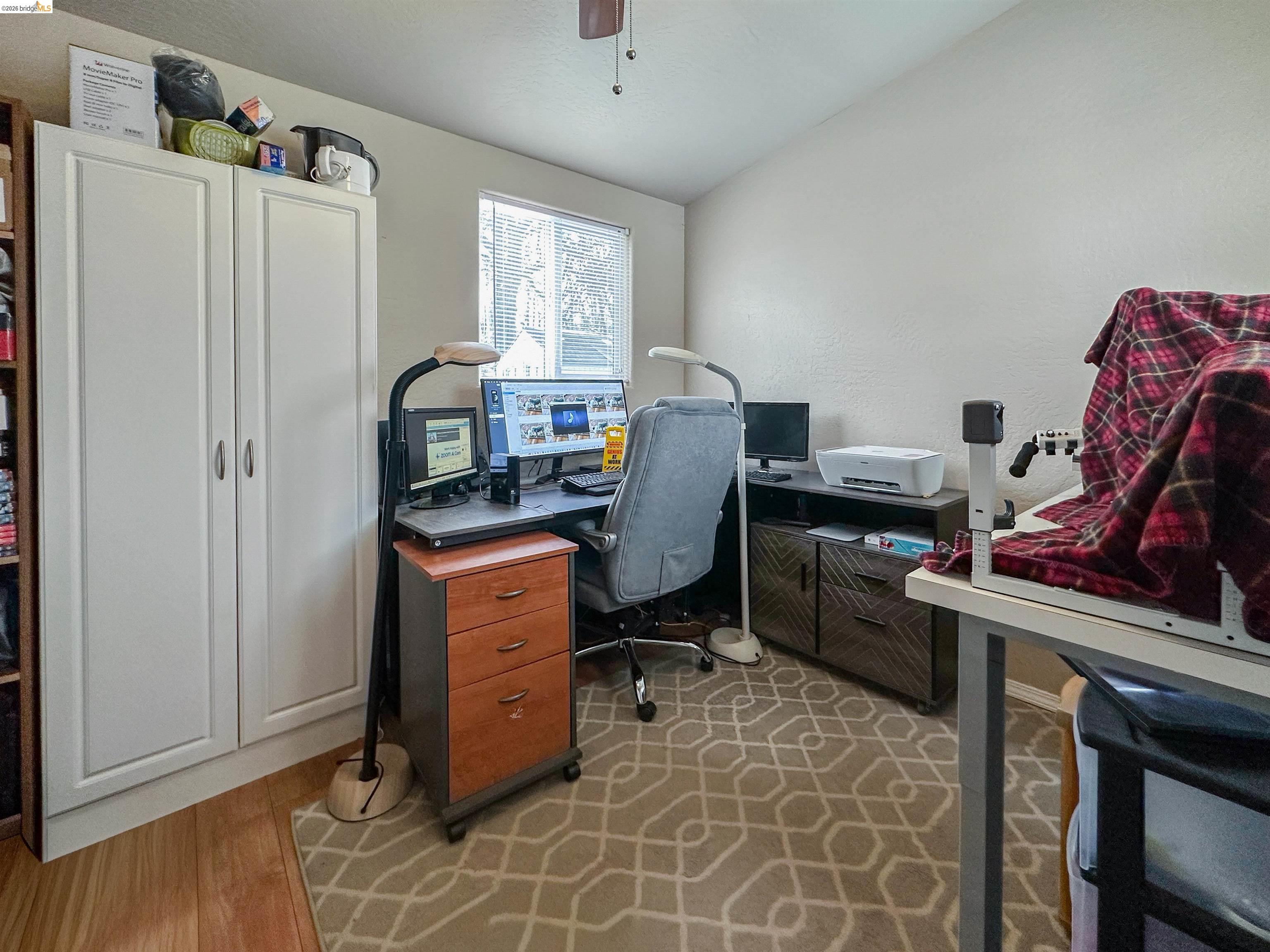 Detail Gallery Image 18 of 30 For 18081 Box Factory Rd, Tuolumne,  CA 95379 - 4 Beds | 3/1 Baths