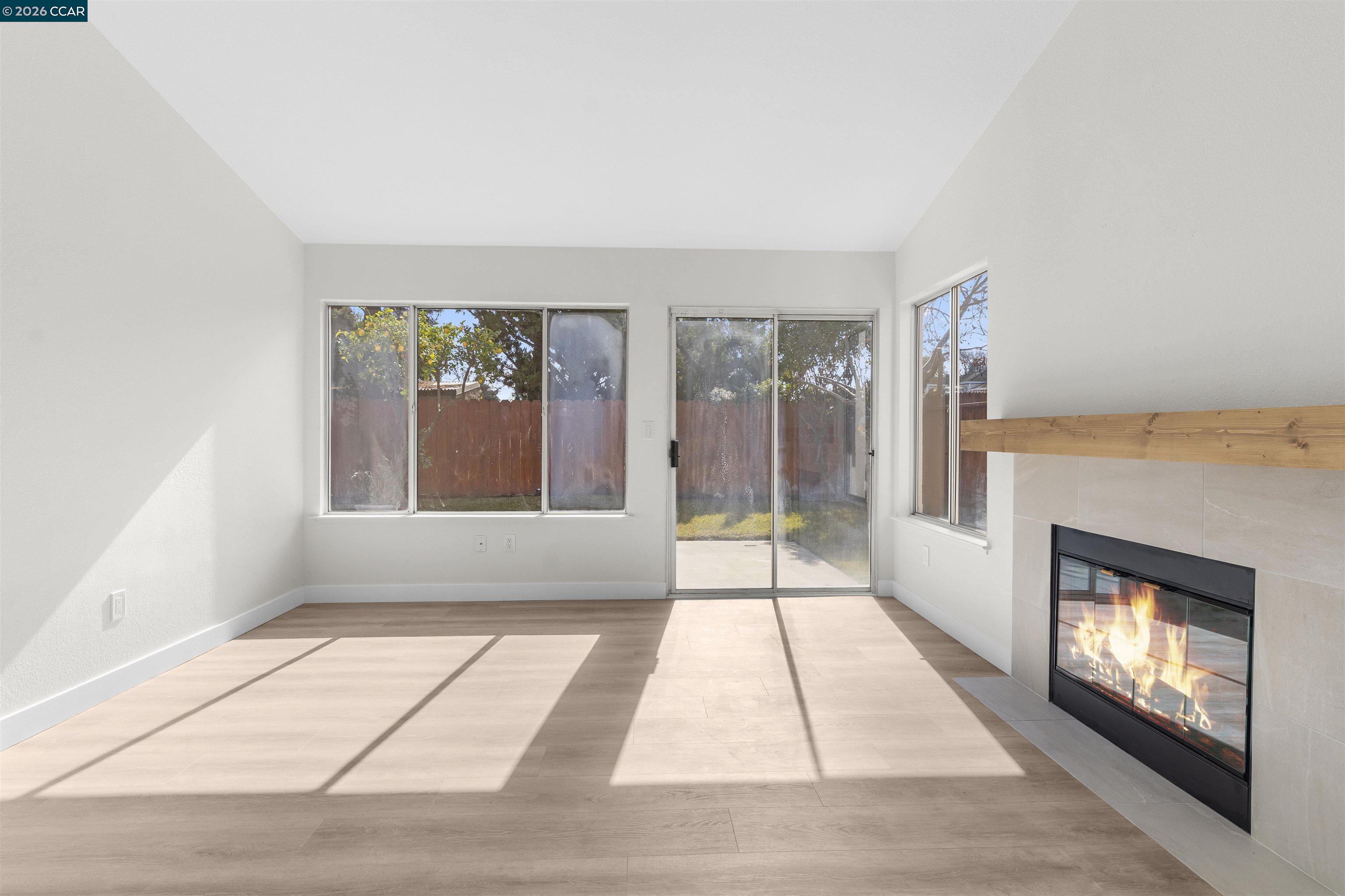 Detail Gallery Image 13 of 47 For 2025 Truman Ln, Oakley,  CA 94561 - 3 Beds | 2 Baths