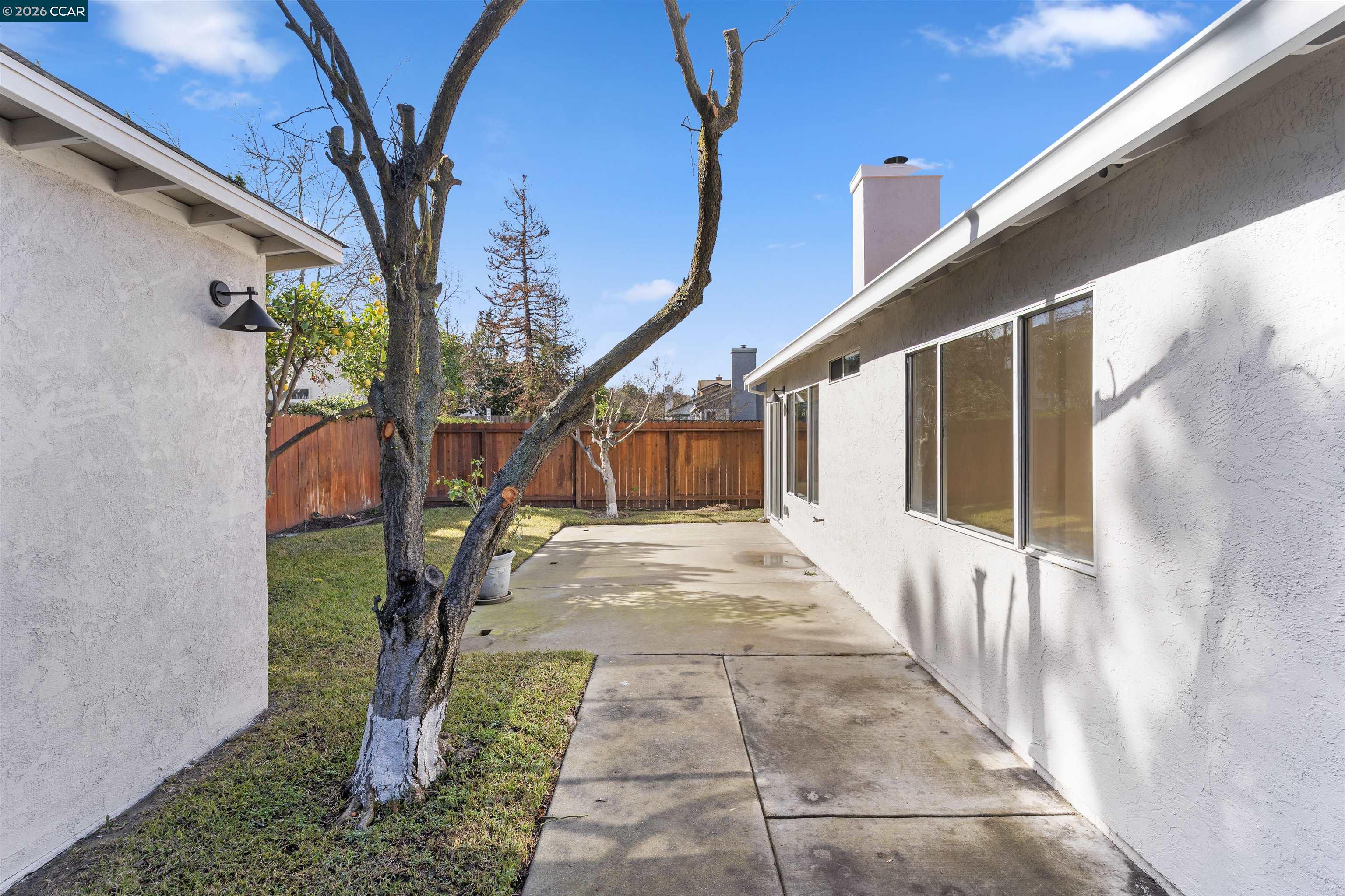 Detail Gallery Image 38 of 47 For 2025 Truman Ln, Oakley,  CA 94561 - 3 Beds | 2 Baths